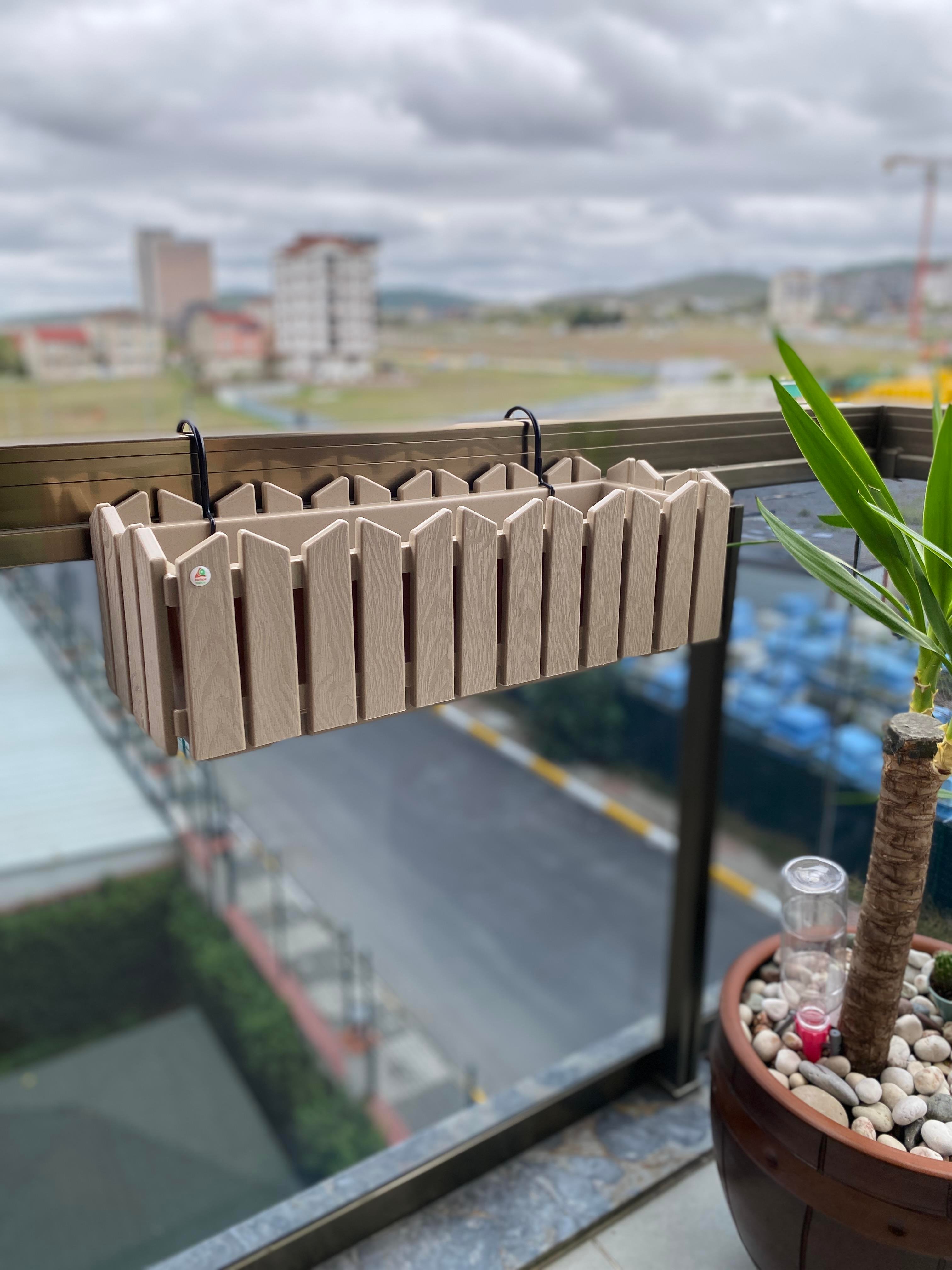 Efes Balkon Çit Saksı Askılı 9 Litre _Askı Aparatı dahildir.