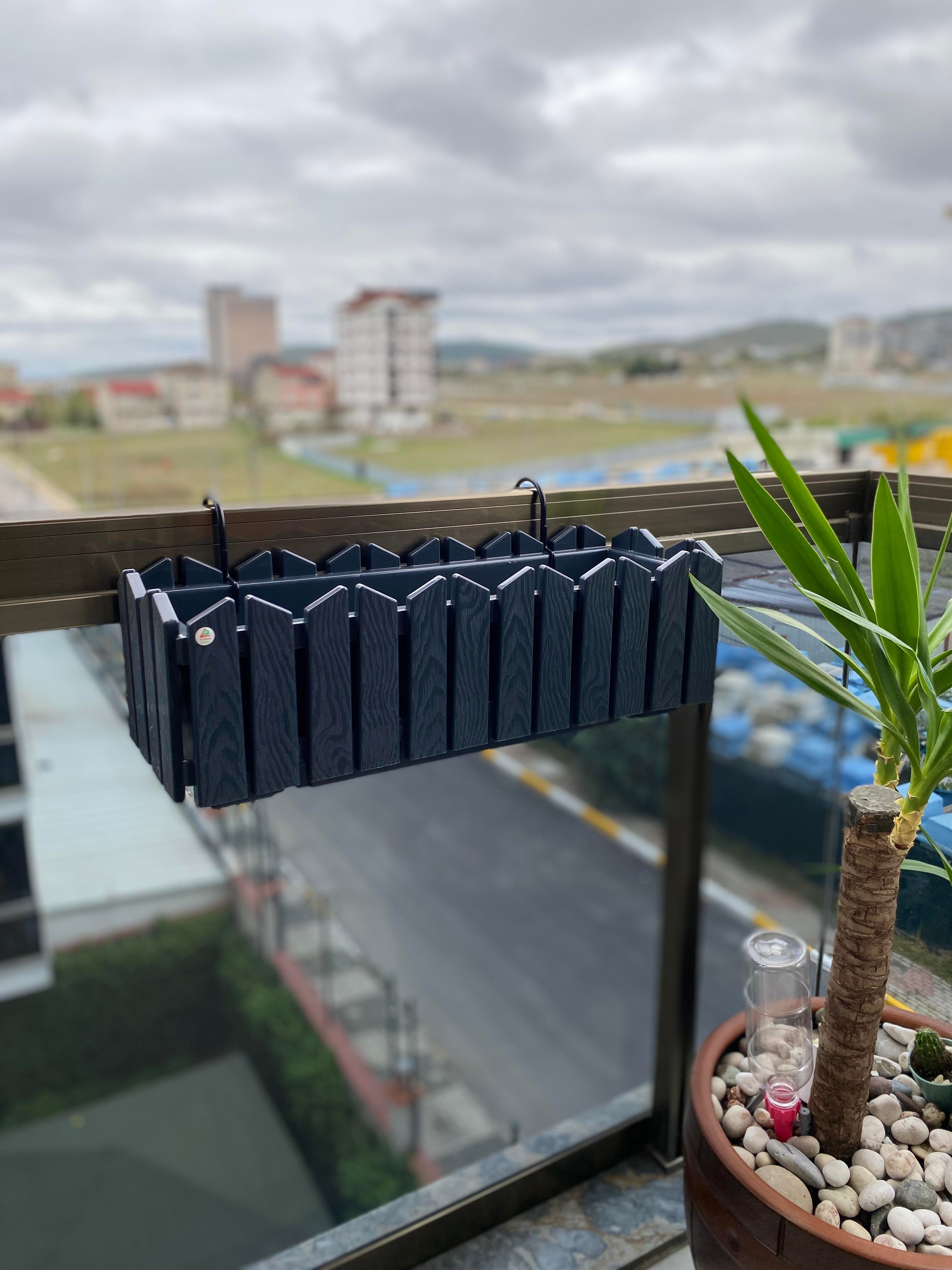 Efes Balkon Çit Saksı Askılı 9 Litre _Askı Aparatı dahildir.