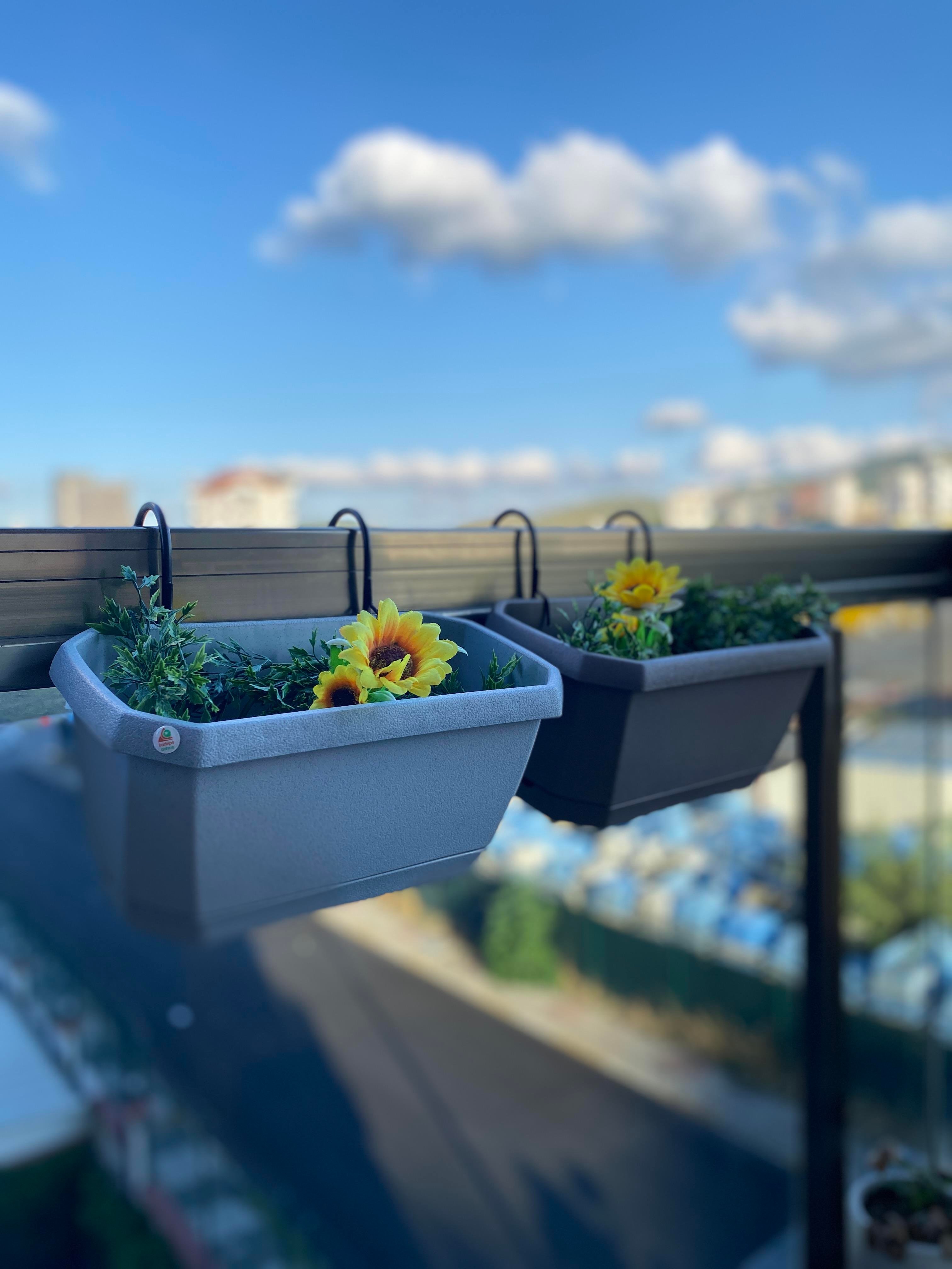 Stil Balkon Çit Saksı Askılı 4.Litre _Askı Aparatı dahildir.