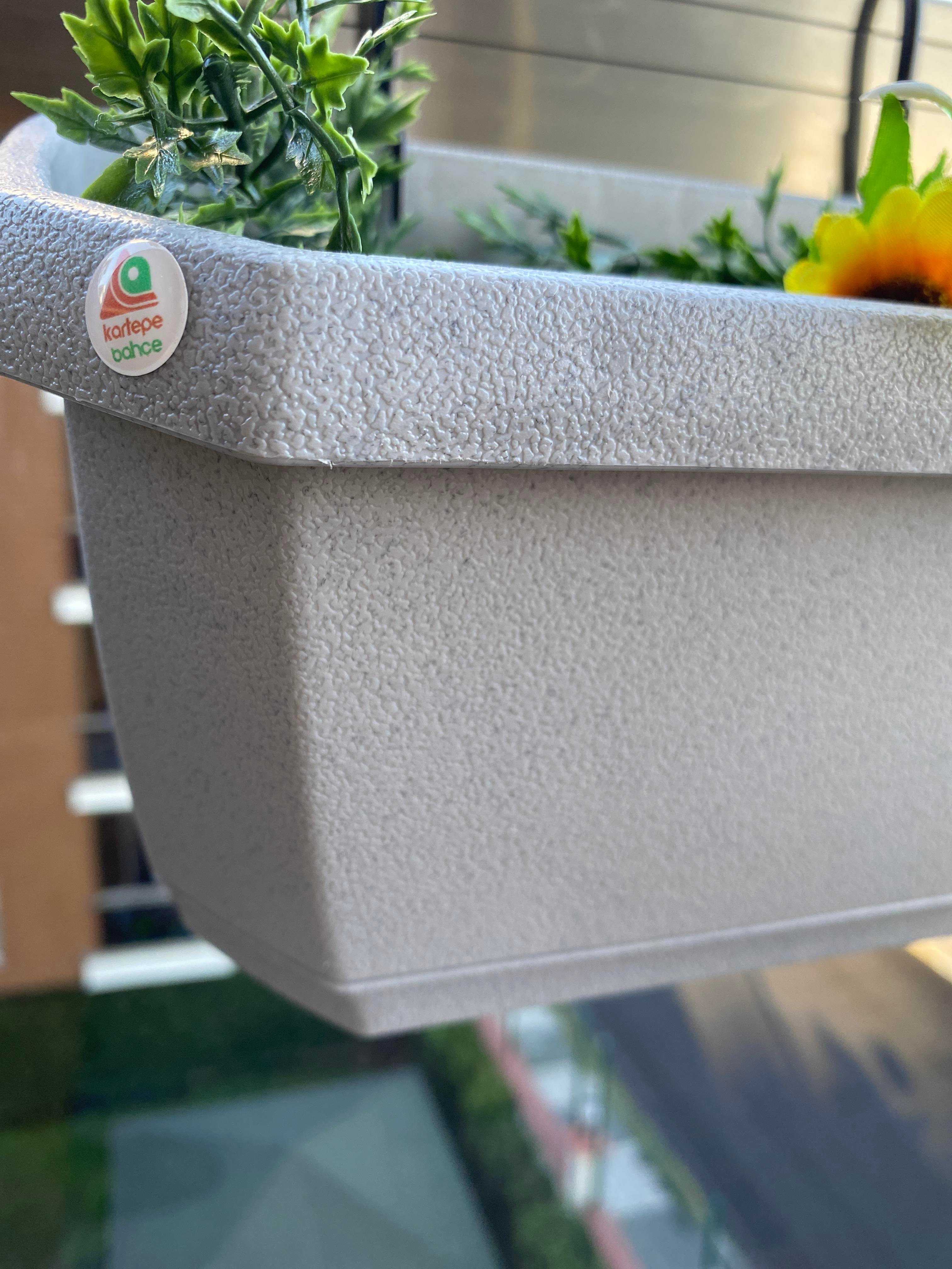 Stil Balkon Çit Saksı Askılı 4.Litre _Askı Aparatı dahildir.