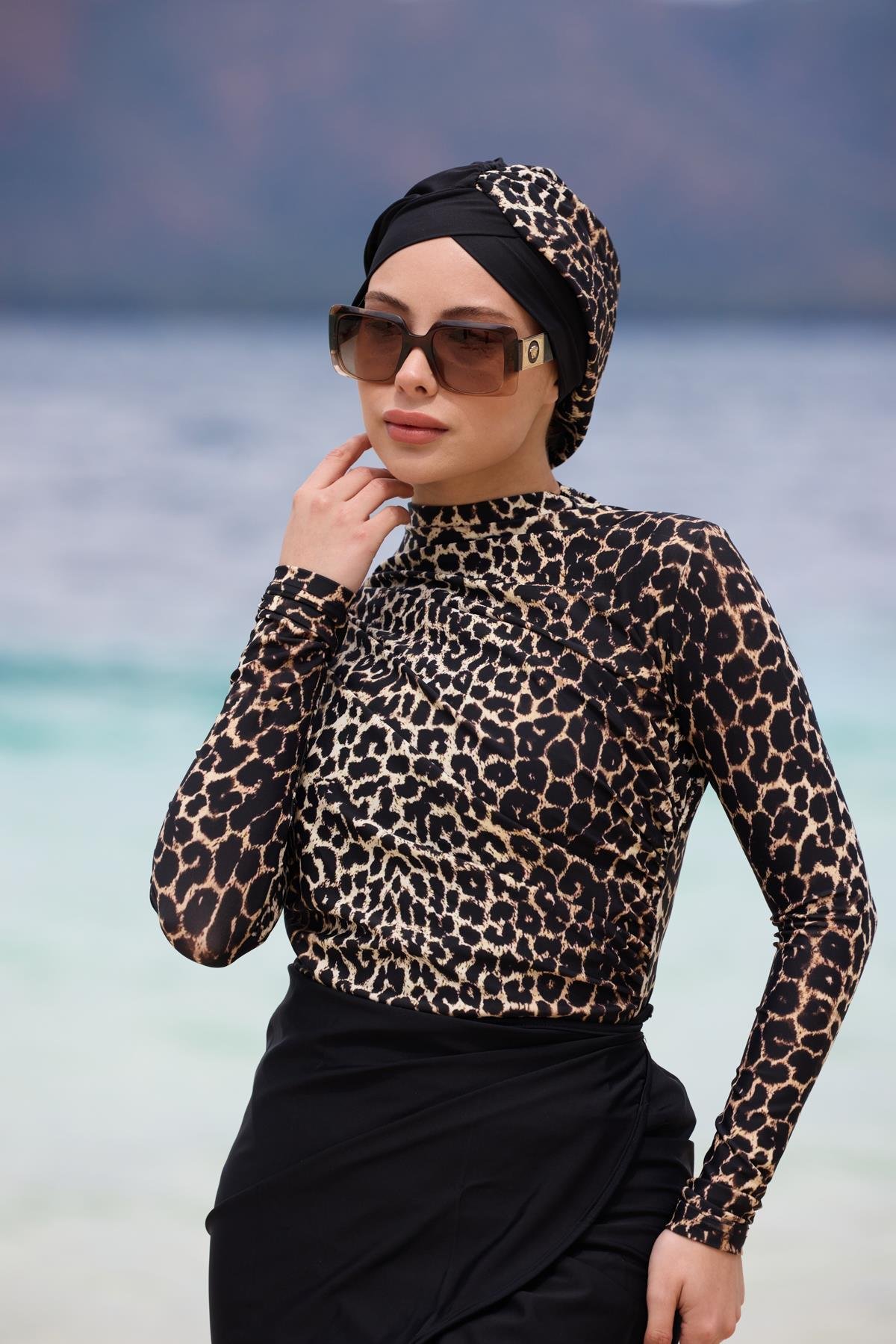 Serengeti Model Etekli Yanı Büzgülü Lycralı Tasarım Tesettür Mayo Takım | Markasız