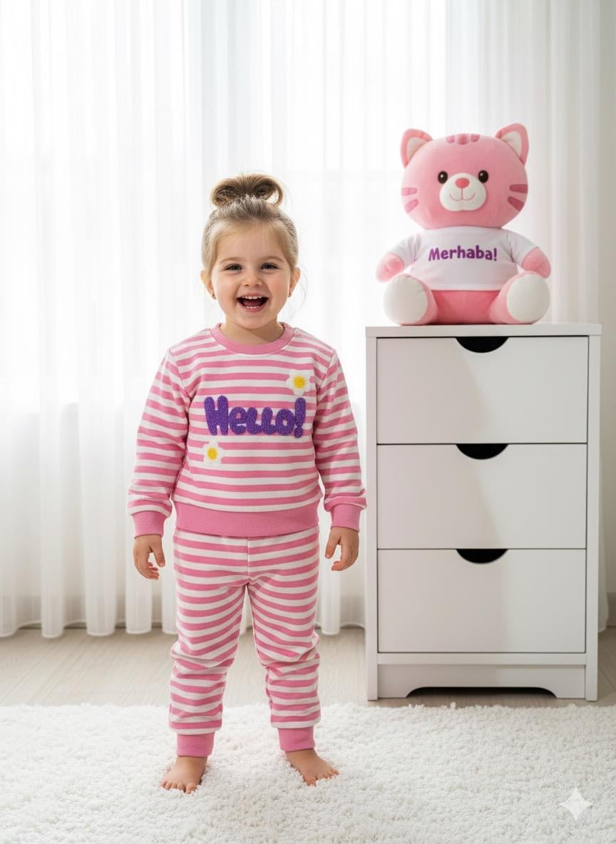 PEMBE ÇiZGiLi TAKIM