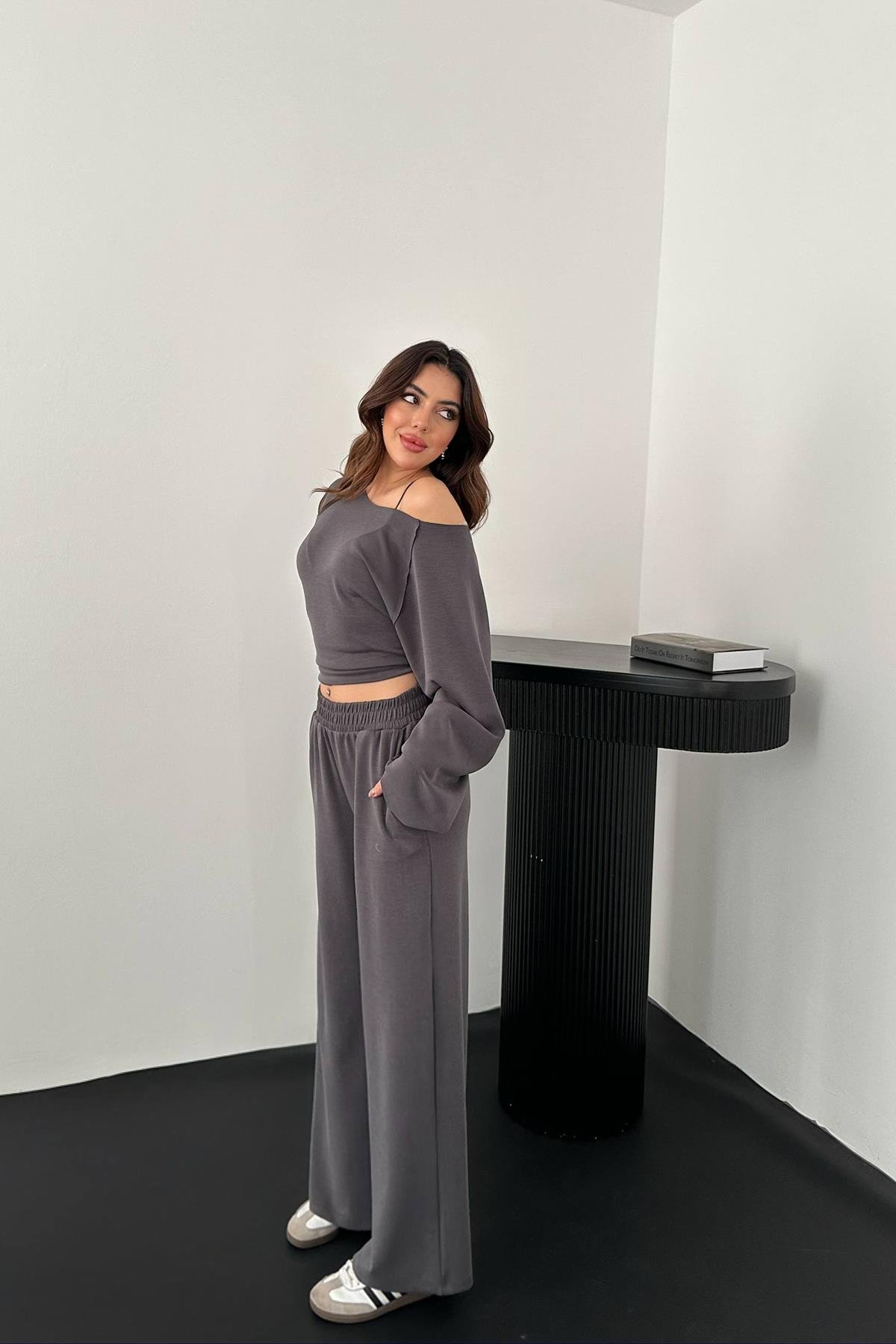 Toptan Antrasit Modal Takım