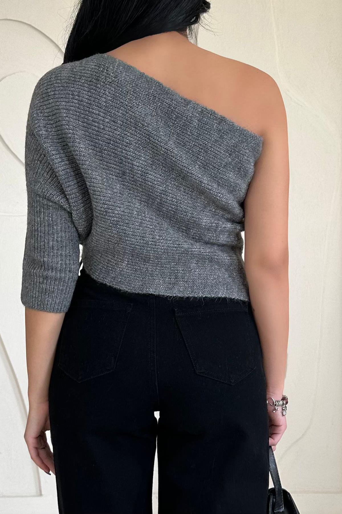 Toptan Antrasit Tek Kollu Triko Kazak