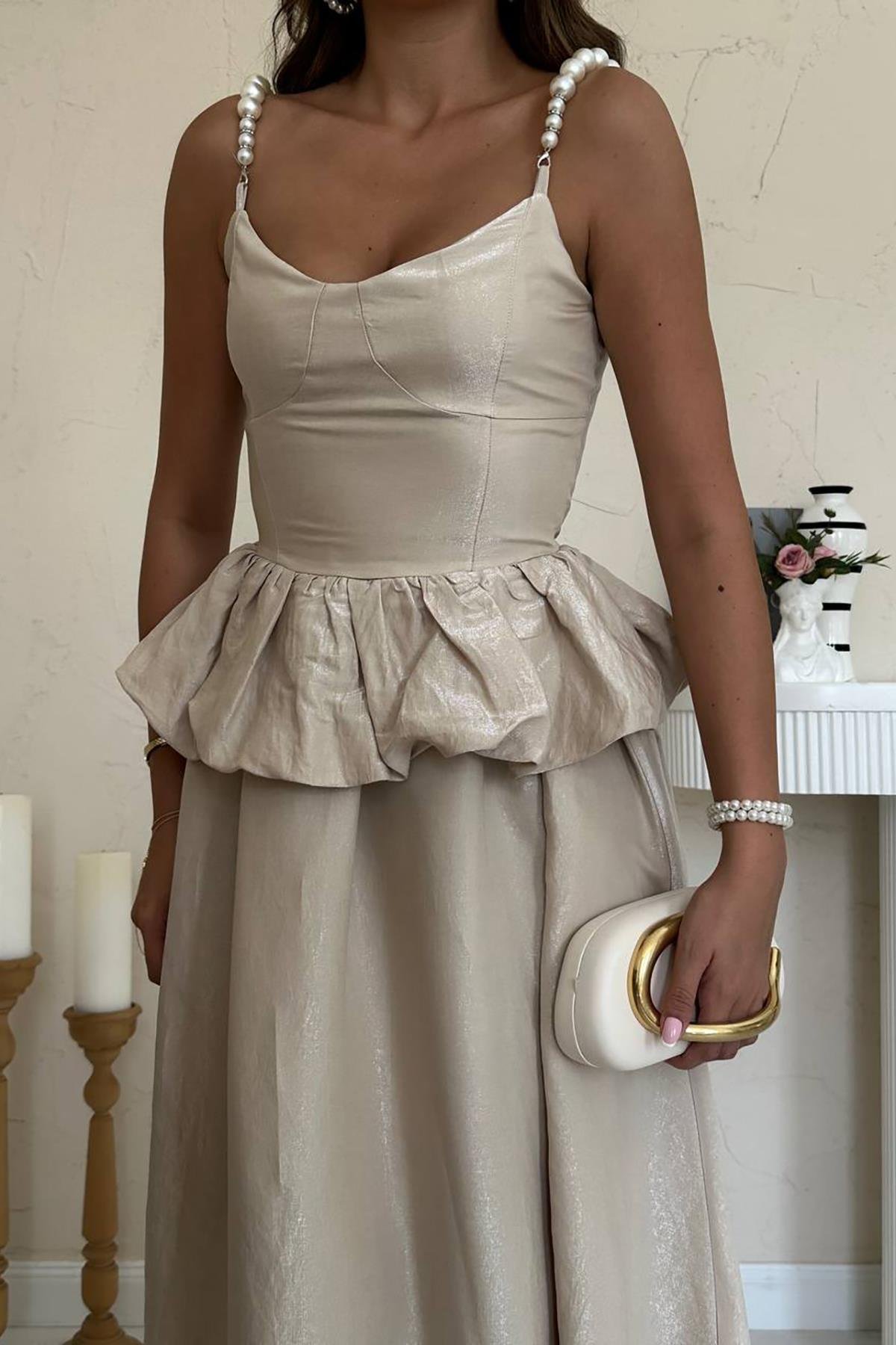 Toptan Bej Beli Büzgülü İnci Askılı Uzun Elbise