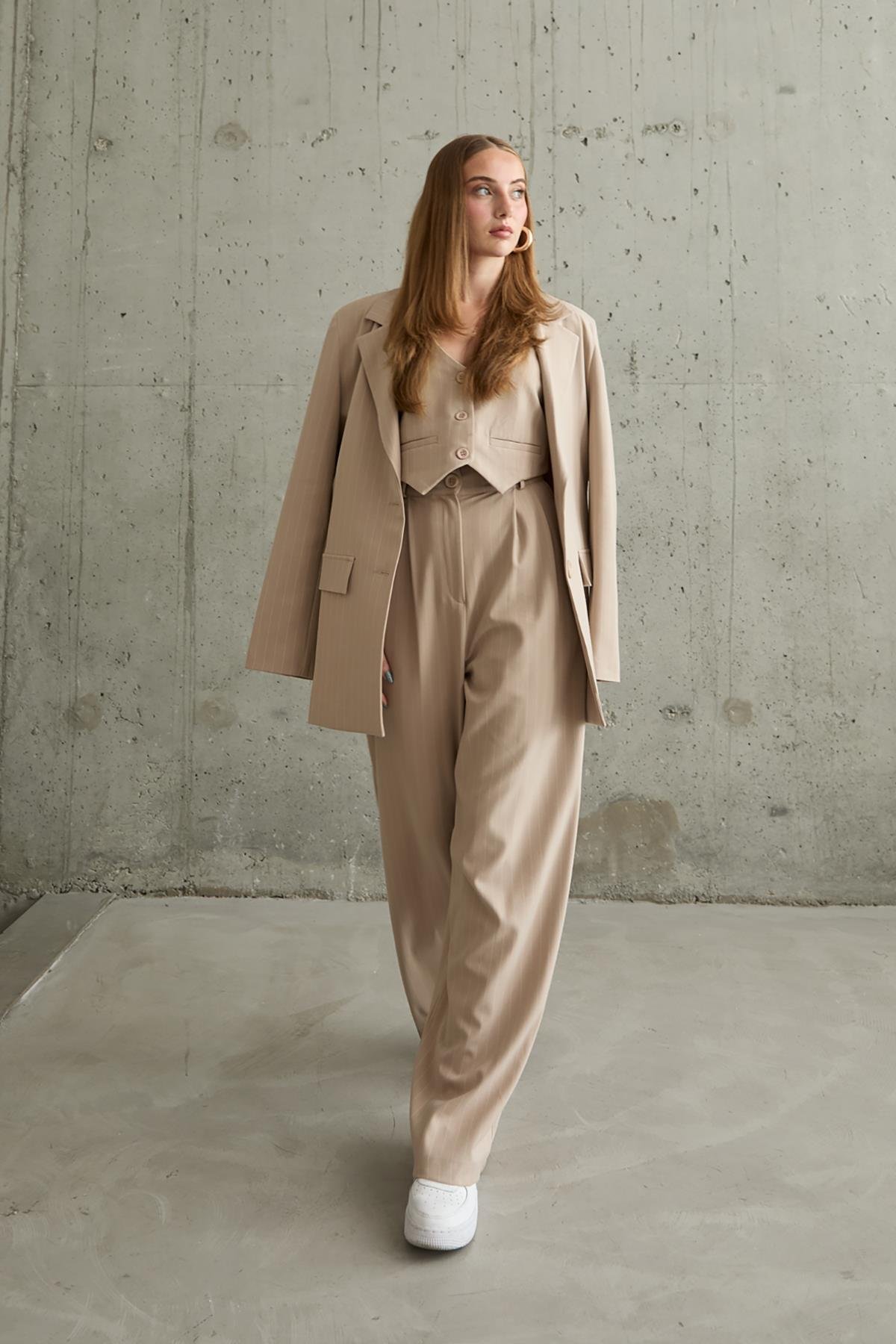 Toptan Bej Çizgili Ceket & Yelek ve Pantolon Takım