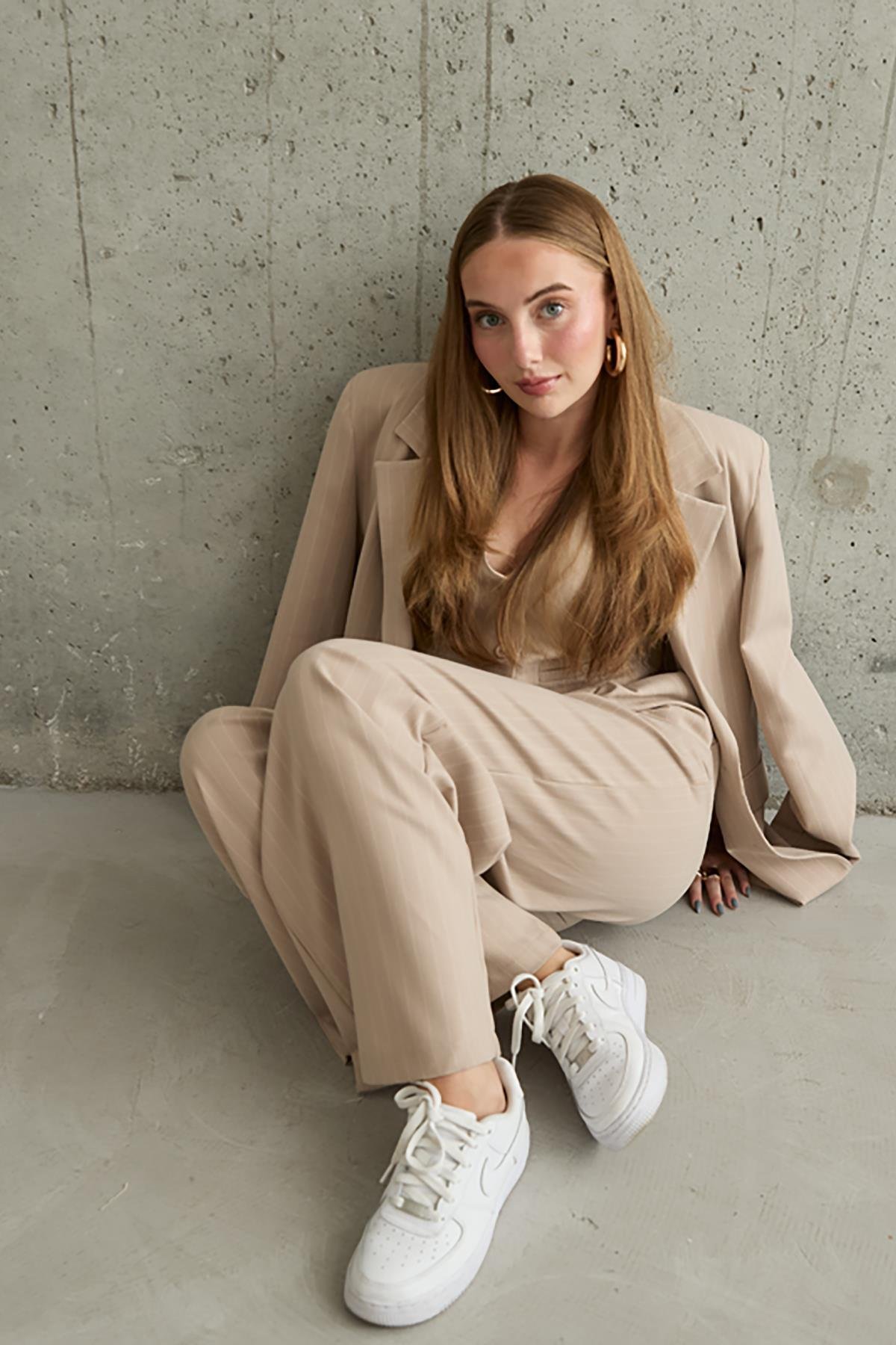 Toptan Bej Çizgili Ceket & Yelek ve Pantolon Takım