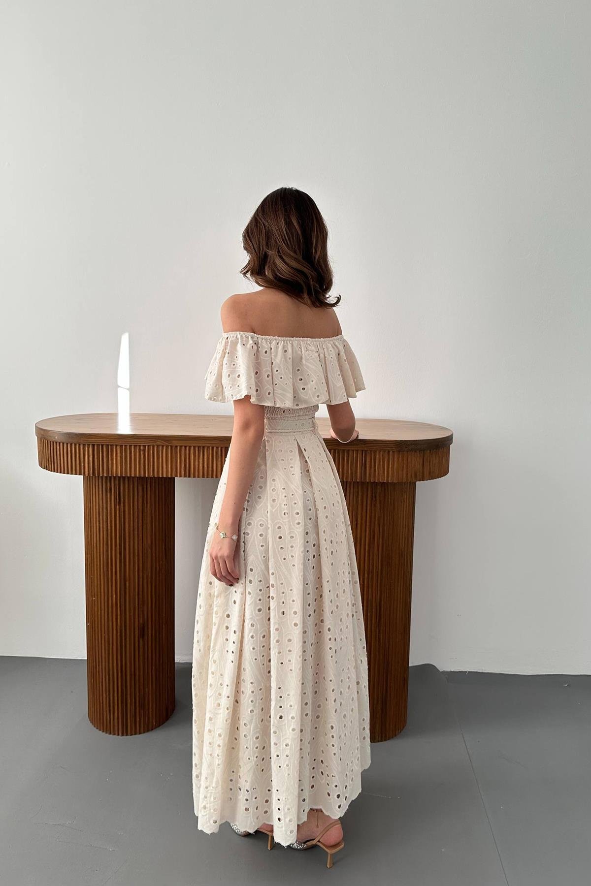 Toptan Bej Gipeli Bluz Etek Takım