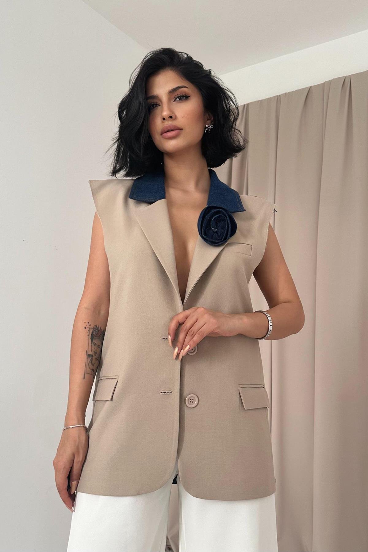 Toptan Bej Kolevi Pis Dikiş Yelek