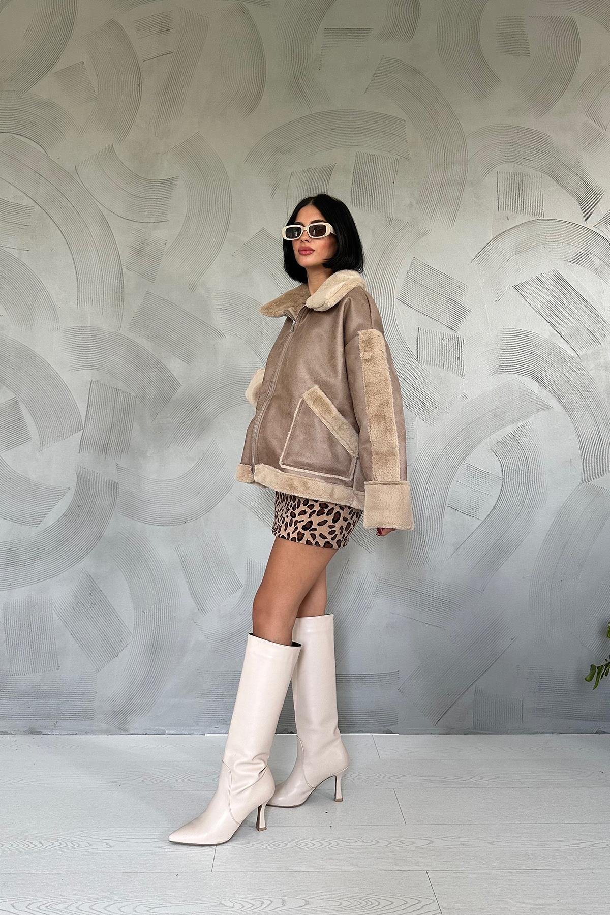 Toptan Bej Kürklü Kaban