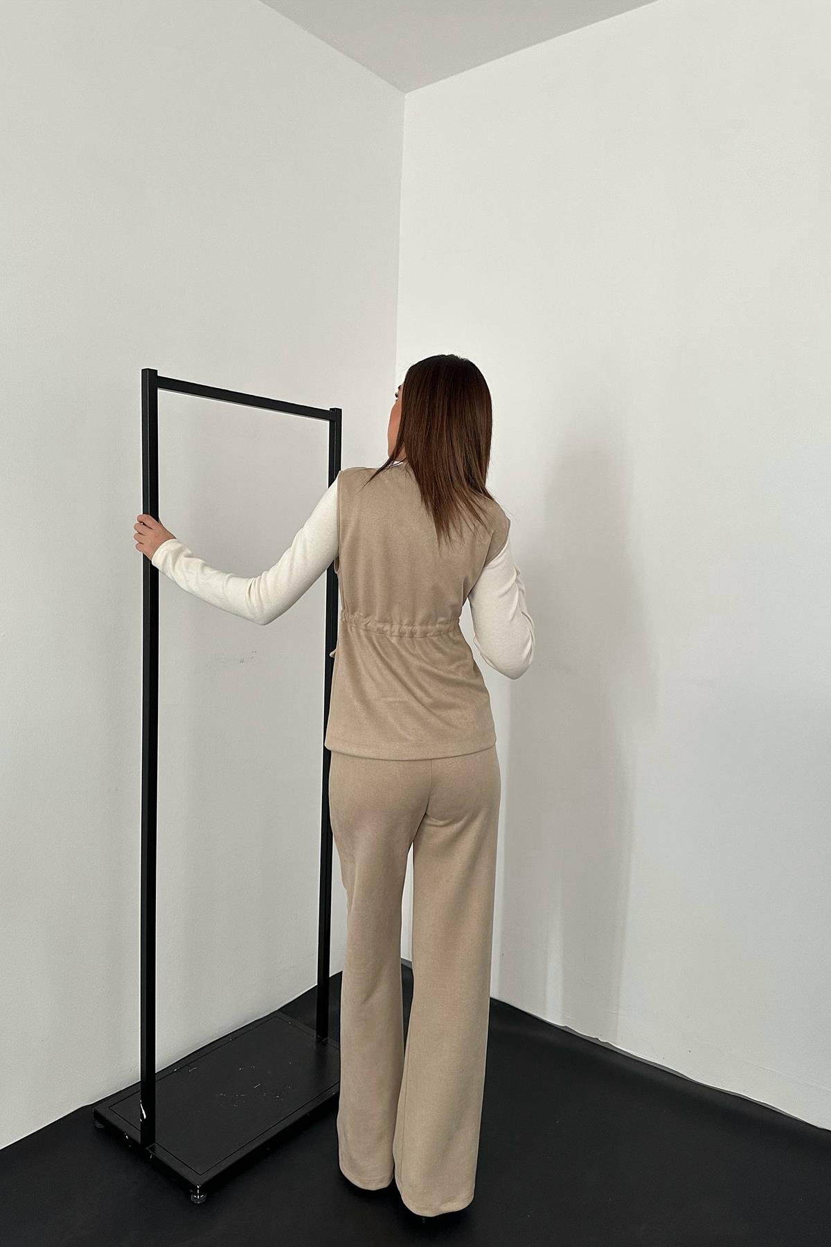 Toptan Bej Süet Yelek Pantolon Takım