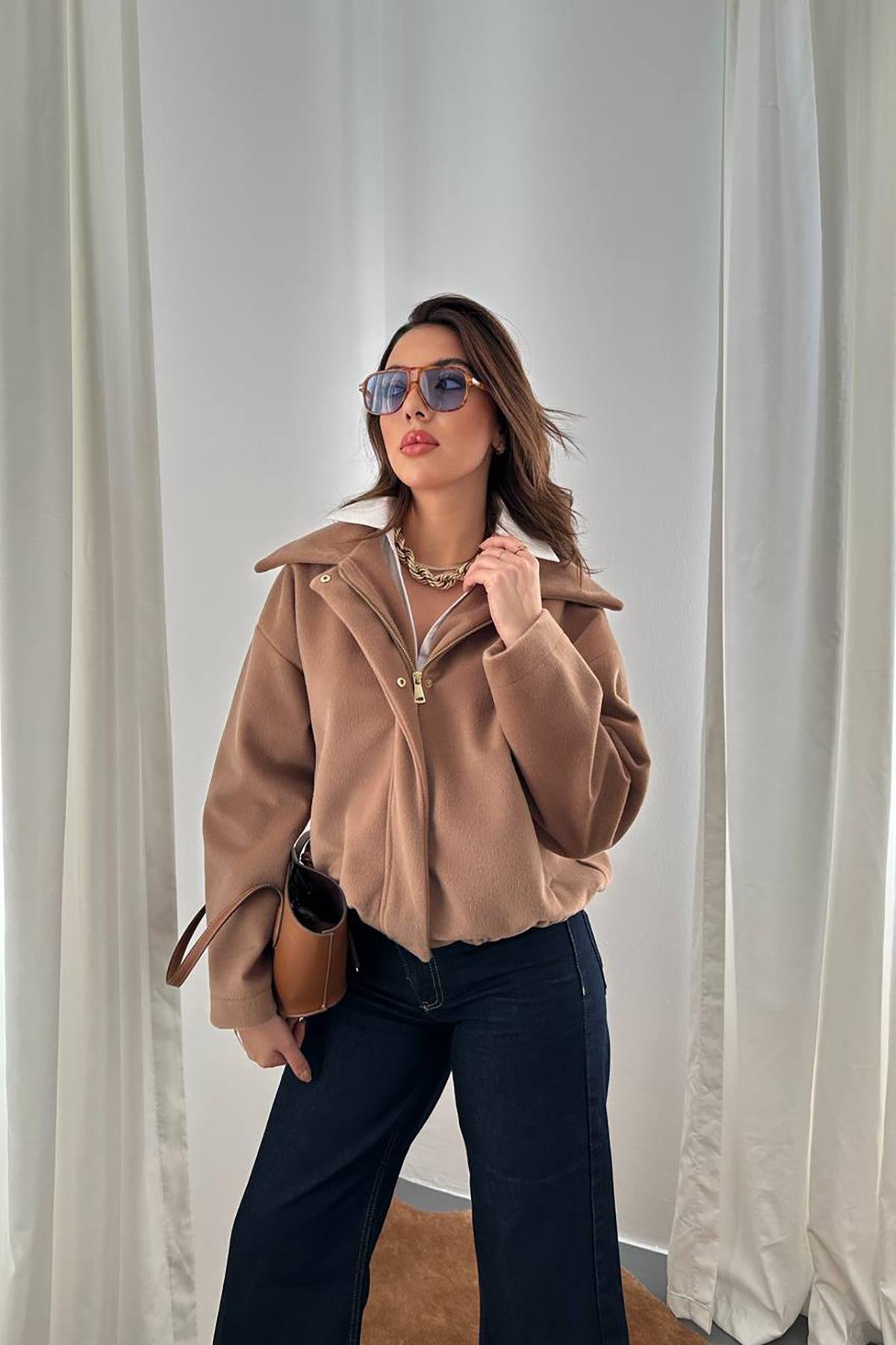 Toptan Bej Tüylü Bomber Ceket