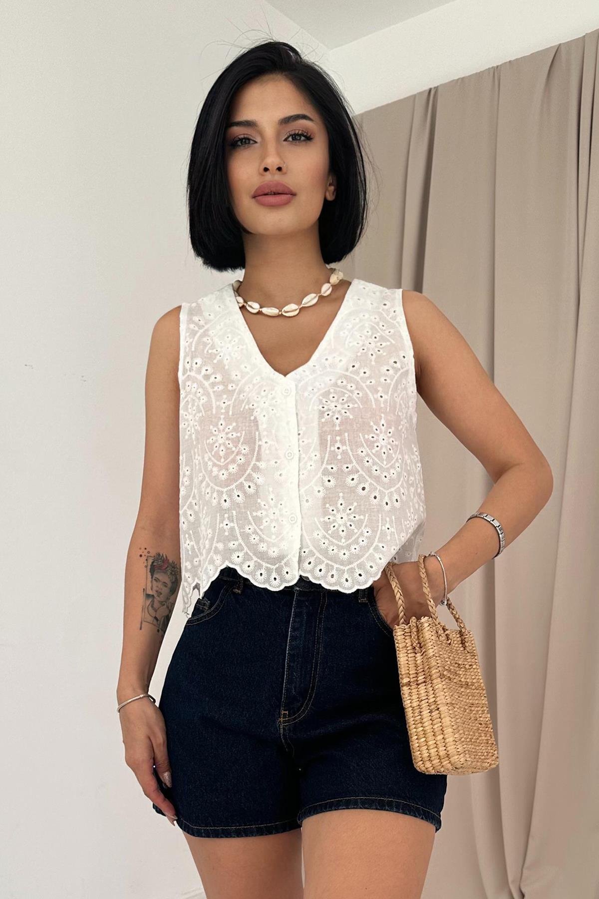 Toptan Beyaz Sıfır Kol Brode Bluz