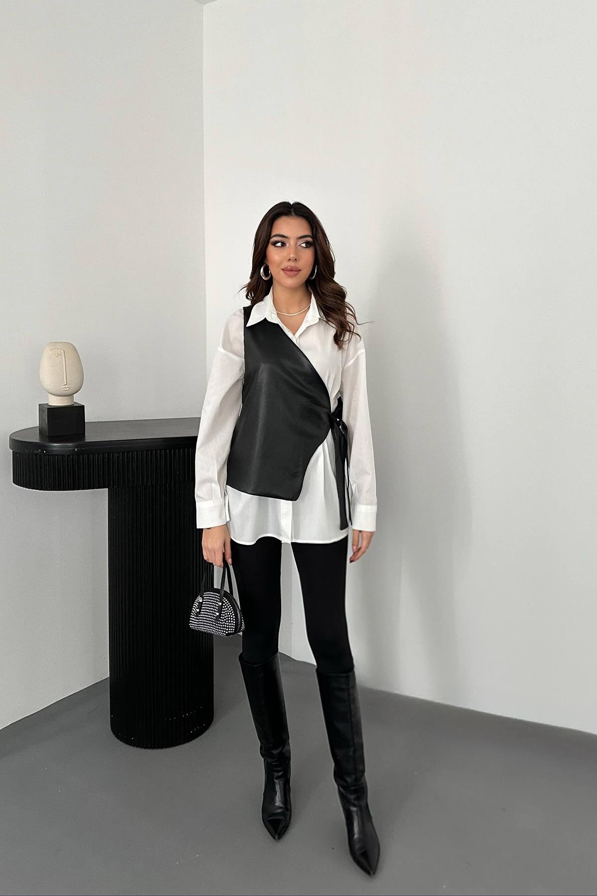 Wholesale White Side Tie Vest Shirt