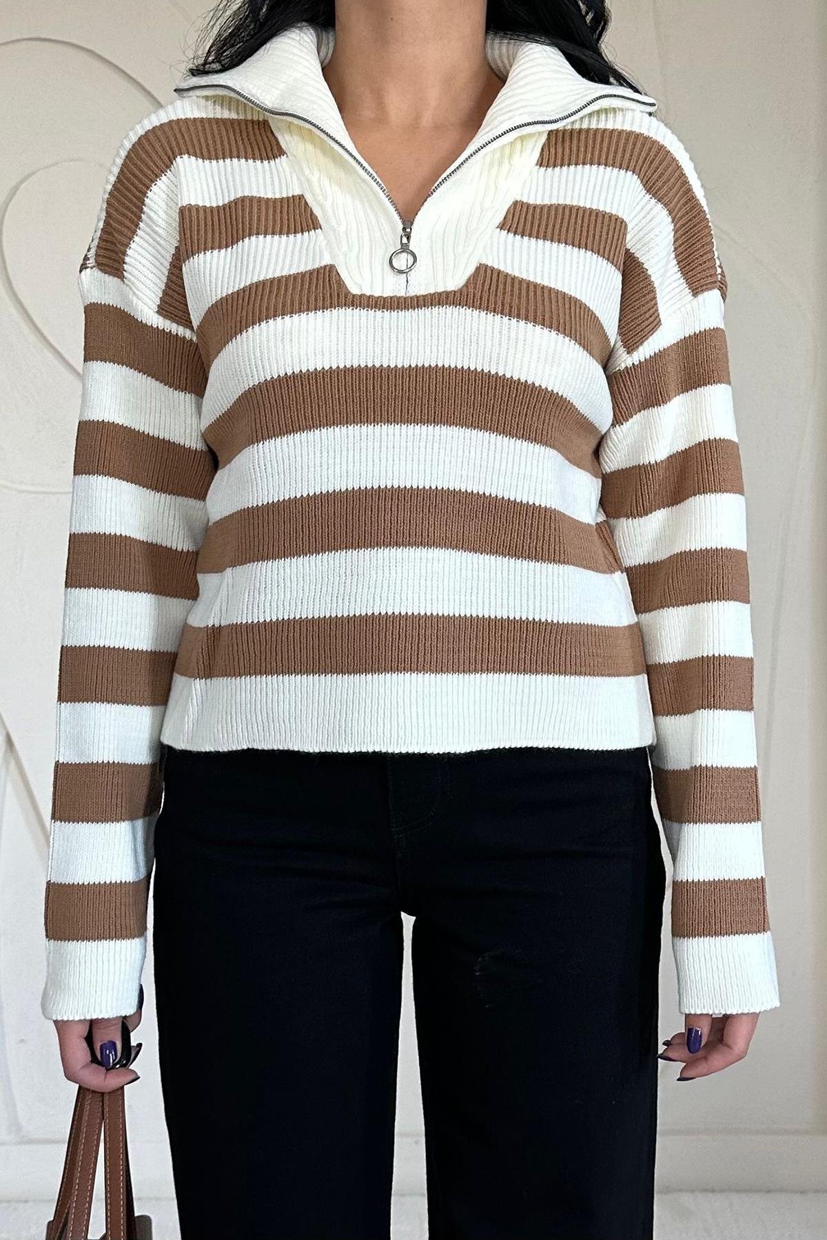 Toptan Camel Çizgili Triko Kazak