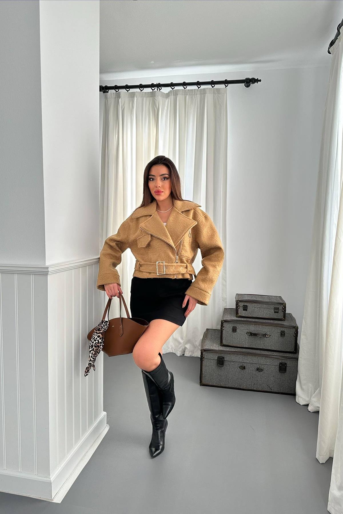 Оптовая продажа кашемирового пальто Camel Eyelet