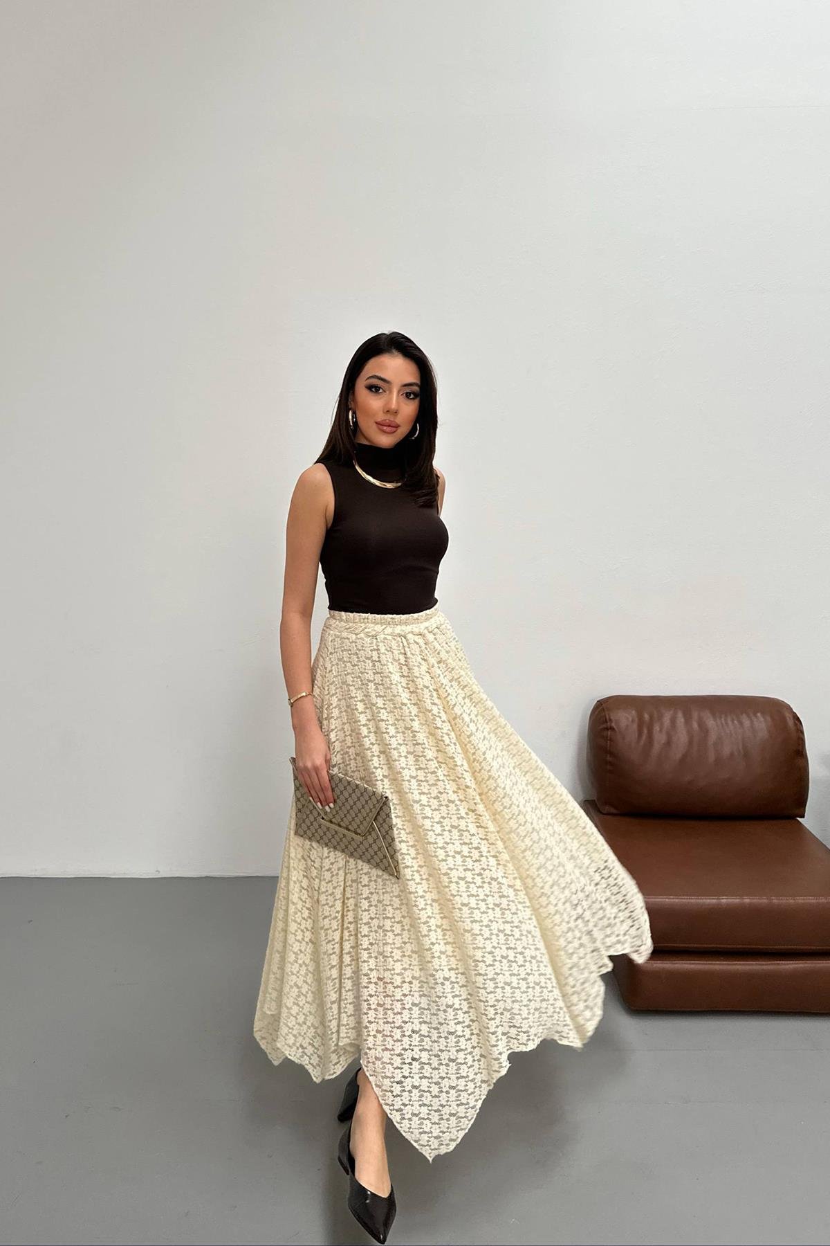 Toptan Ekru Dantelli Etek