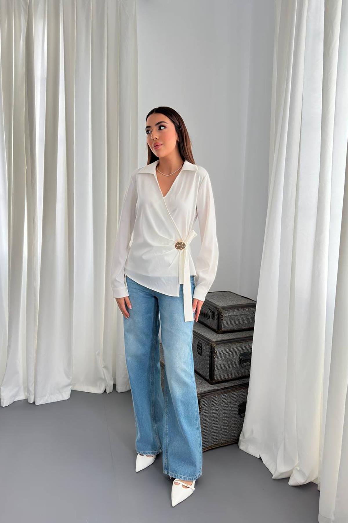 Toptan Ekru Düğme Detaylı Saten Bluz