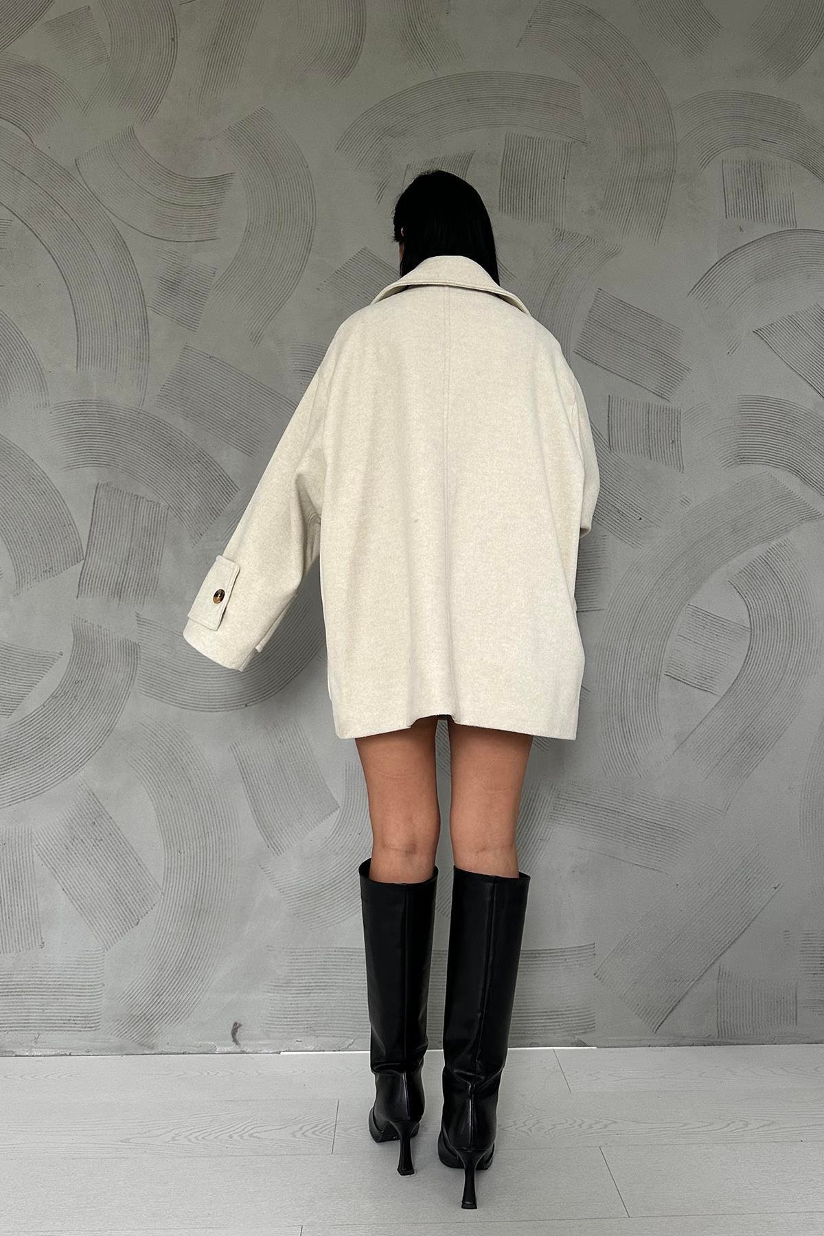 Ecru Buttoned Light Women'S Coat