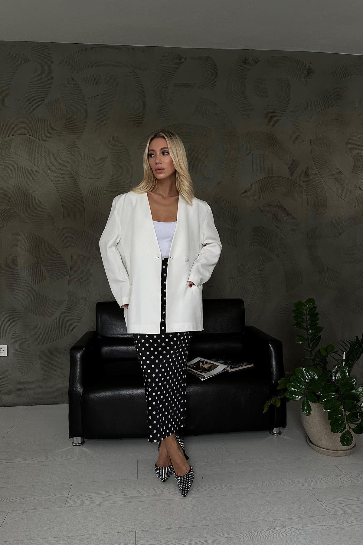 Ecru Skirt Elastic Jacket