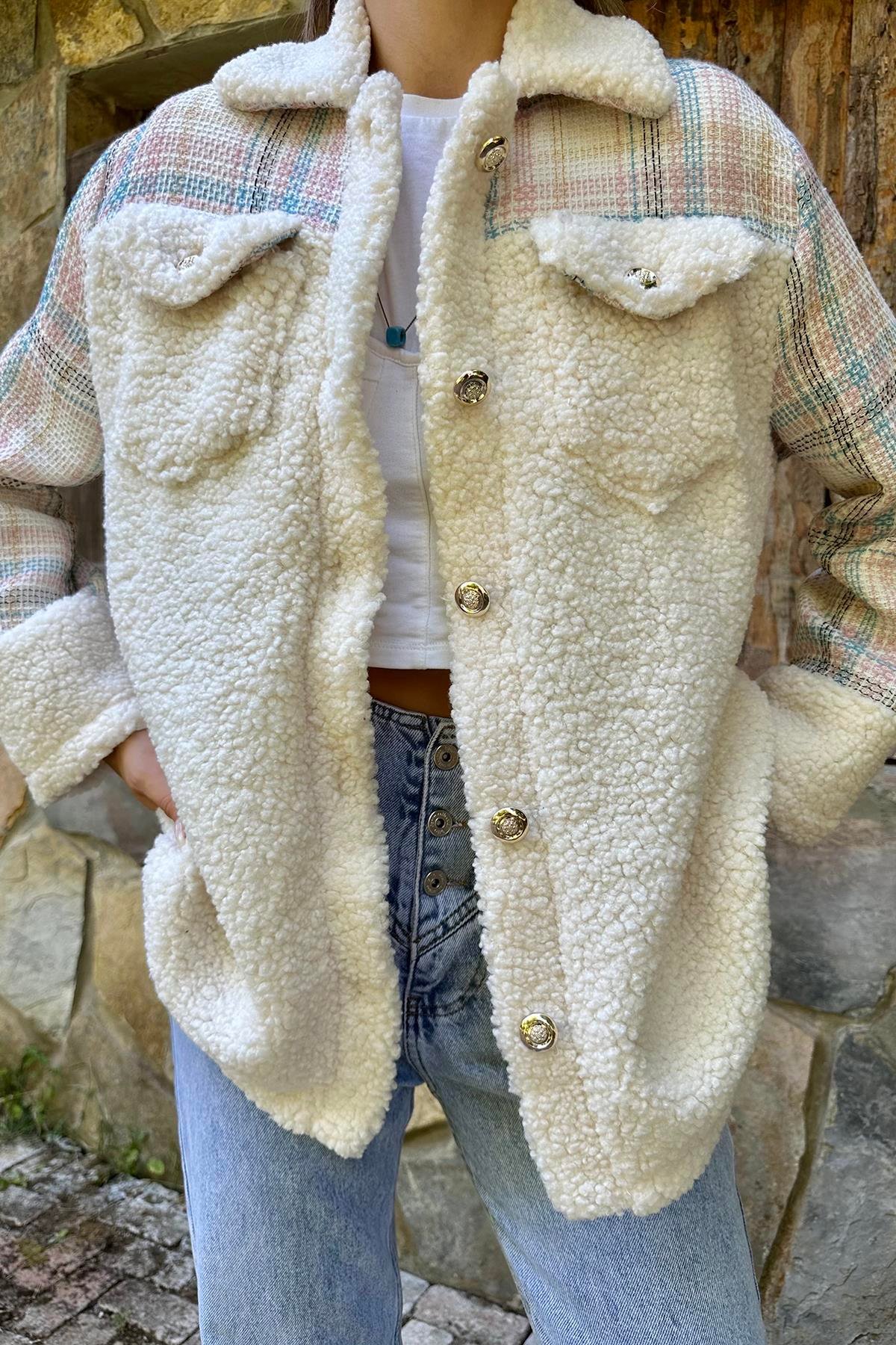 Ekru Garnili Kadın Kaban