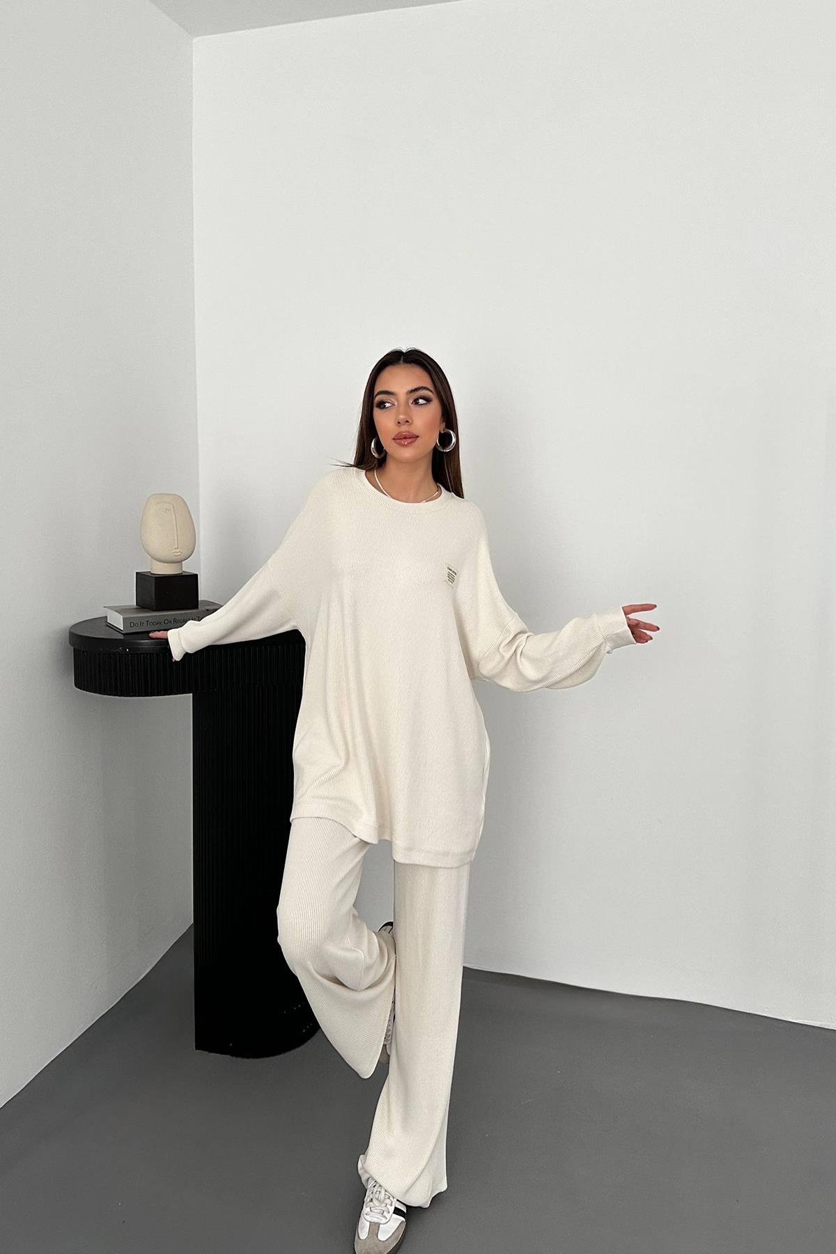 Toptan Ekru Klasik Fitilli Kazak ve Pantolon Takım