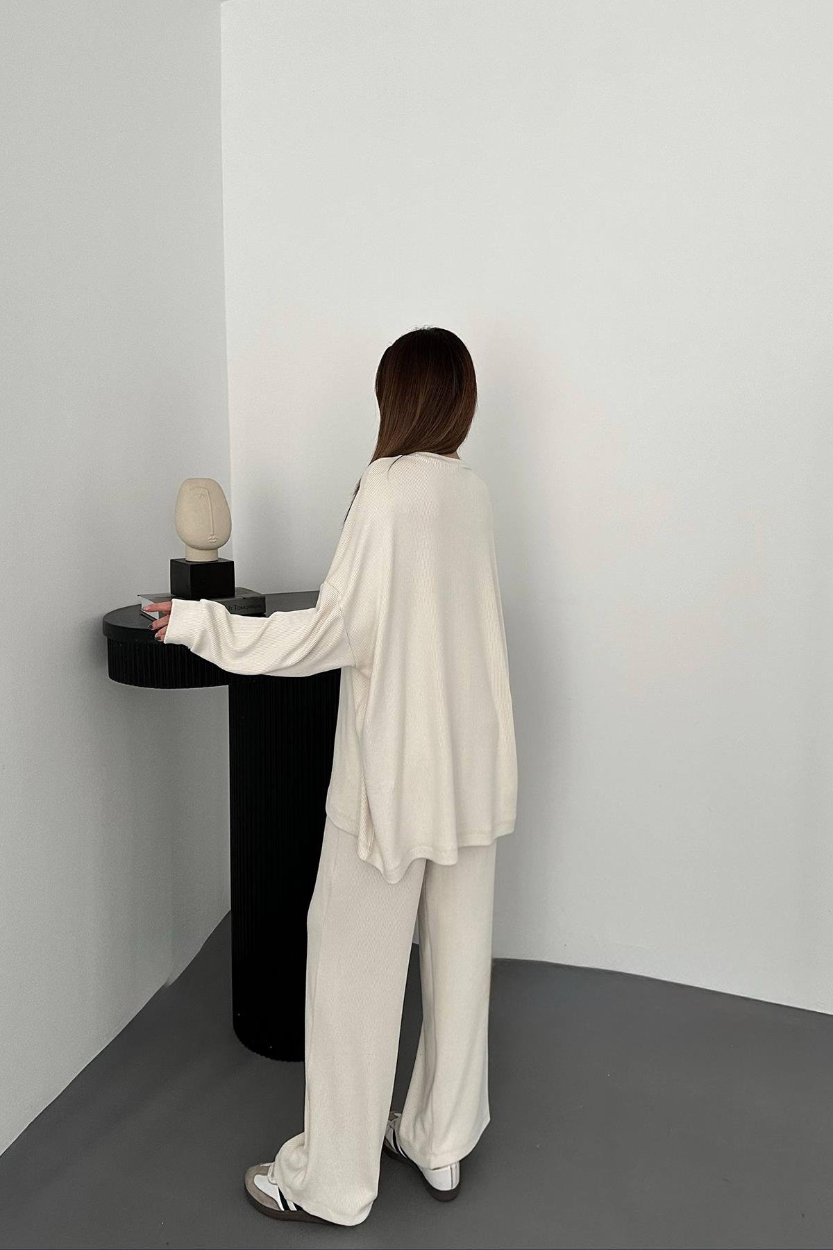 Toptan Ekru Klasik Fitilli Kazak ve Pantolon Takım