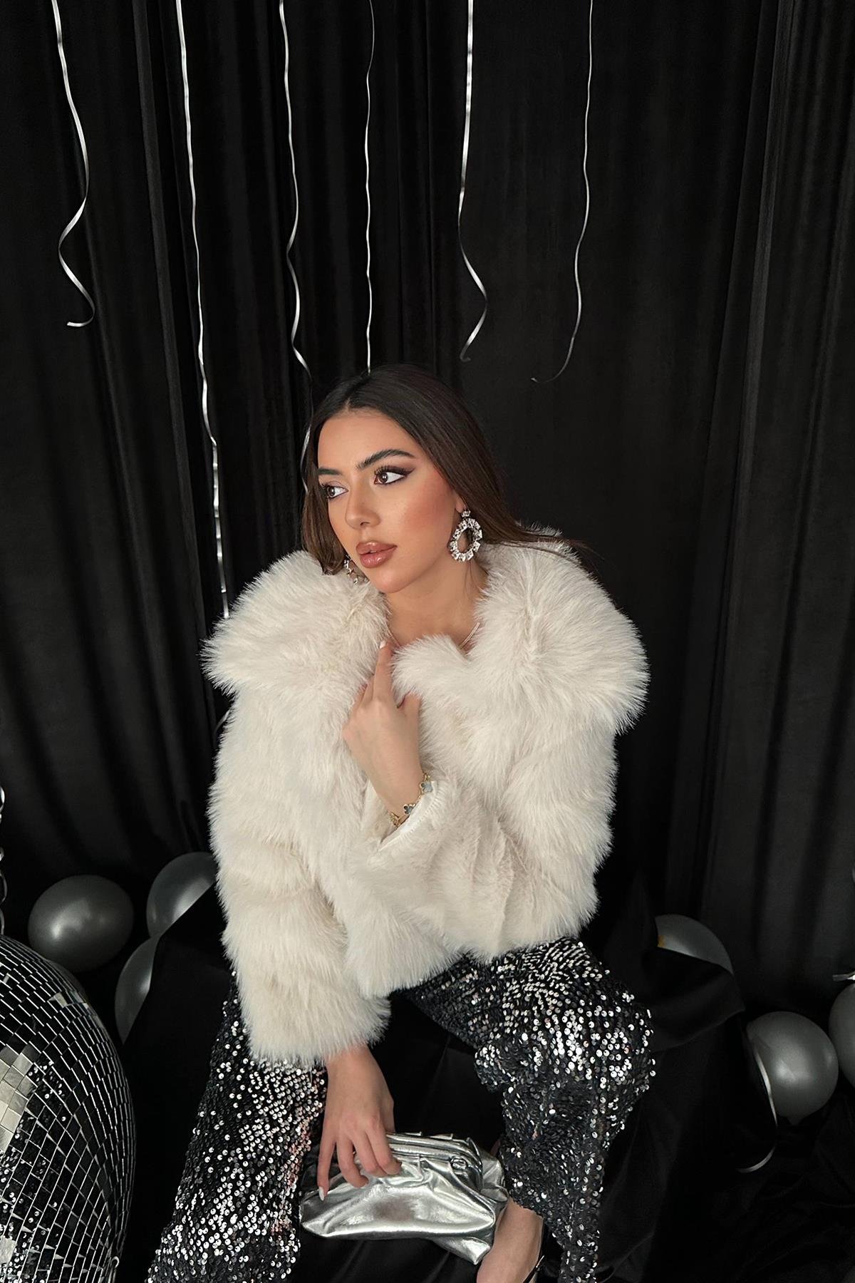 Wholesale Ecru Fur Short Coat