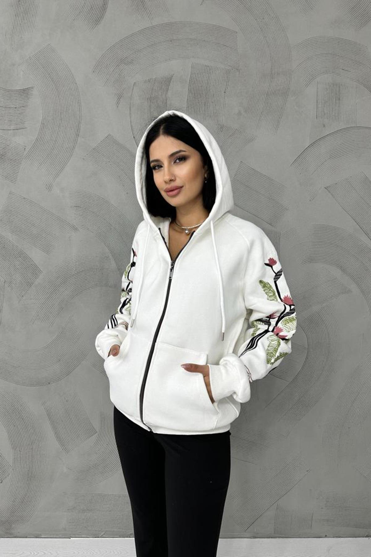 Toptan Ekru Nakışlı Sweatshirt