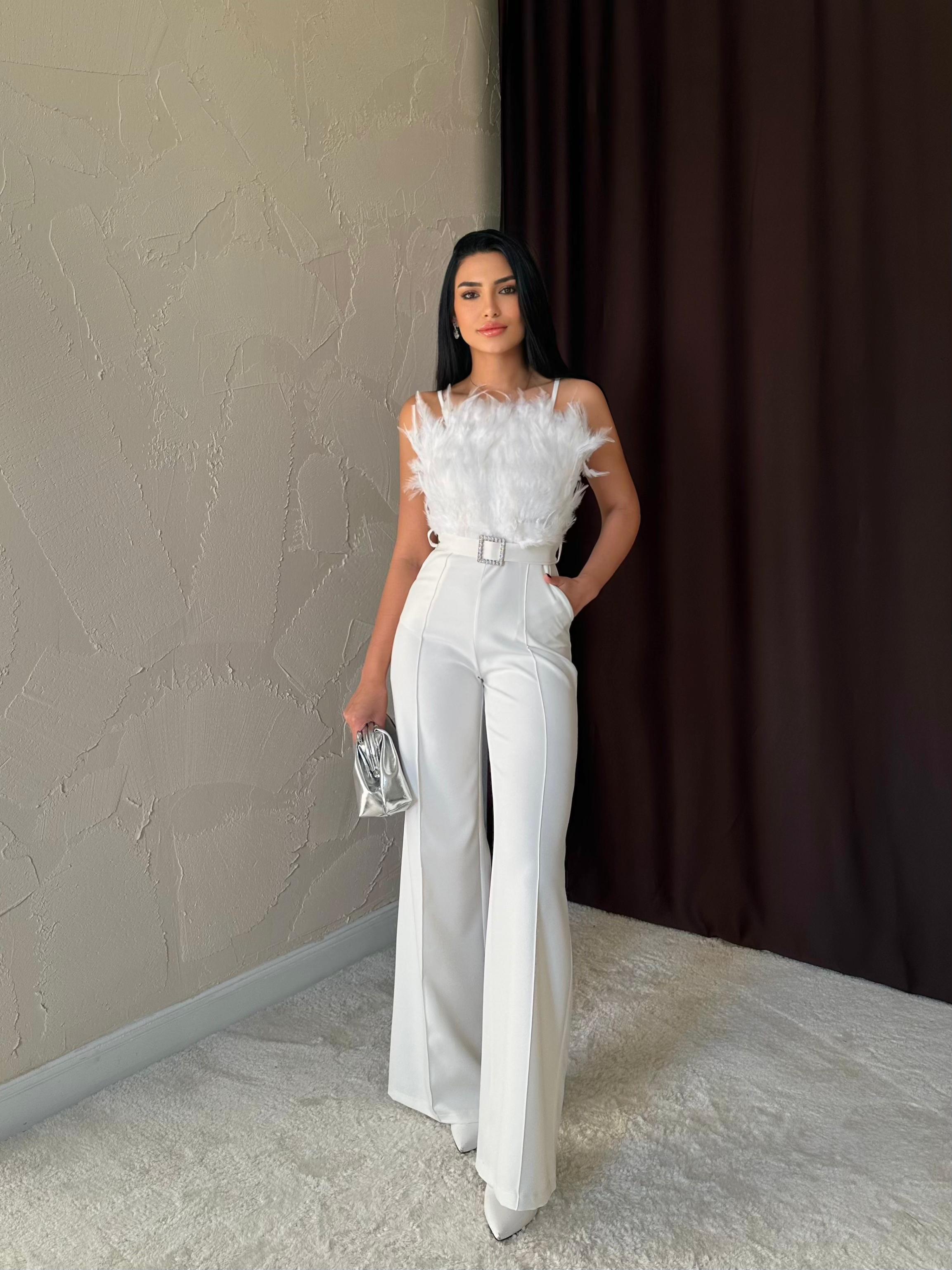 Toptan Ekru Otriş Detaylı Kemerli Tulum