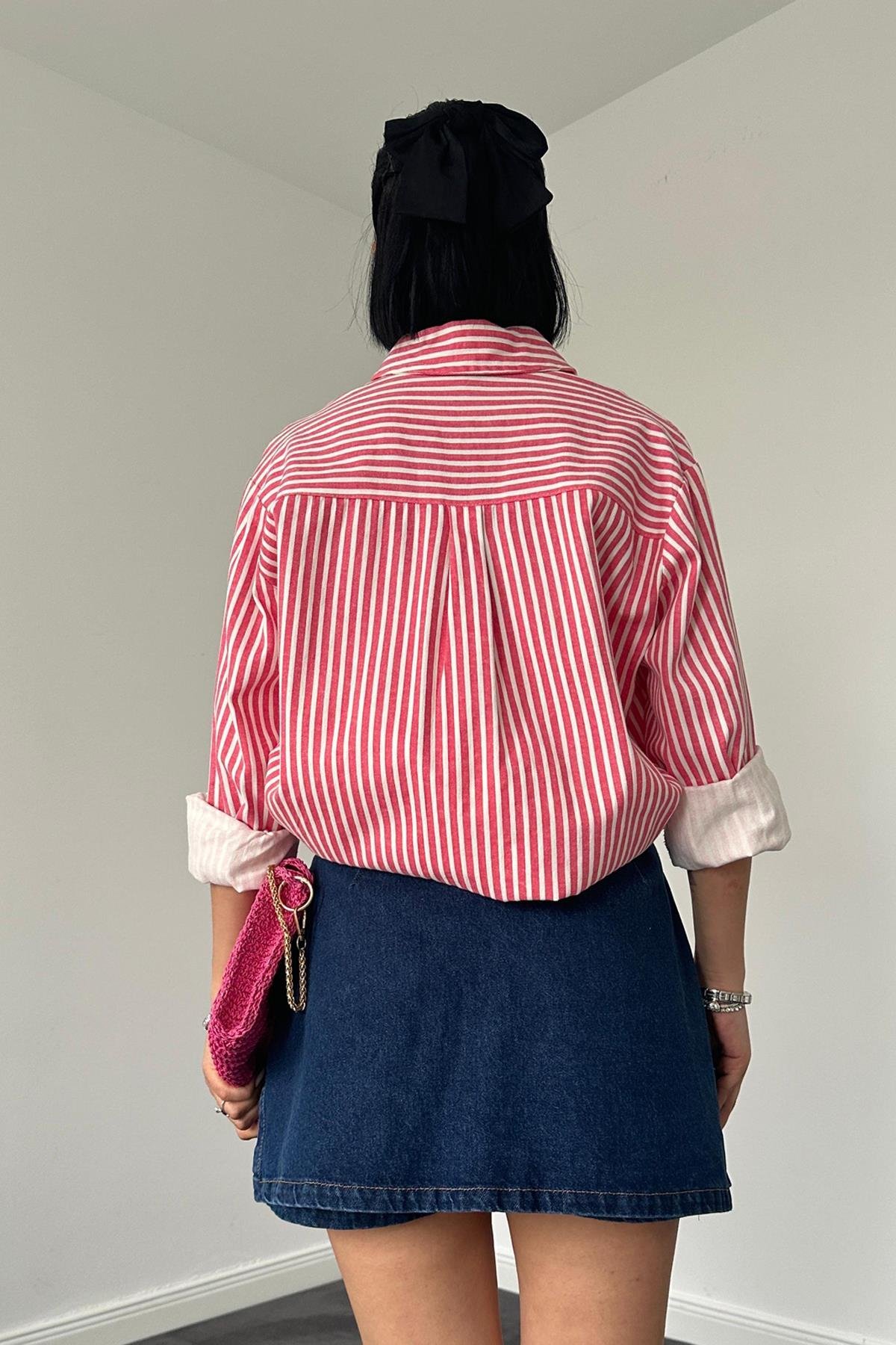 Toptan Fuşya Çizgili Gabardin Yırtmaçlı Tek Cepli Gömlek