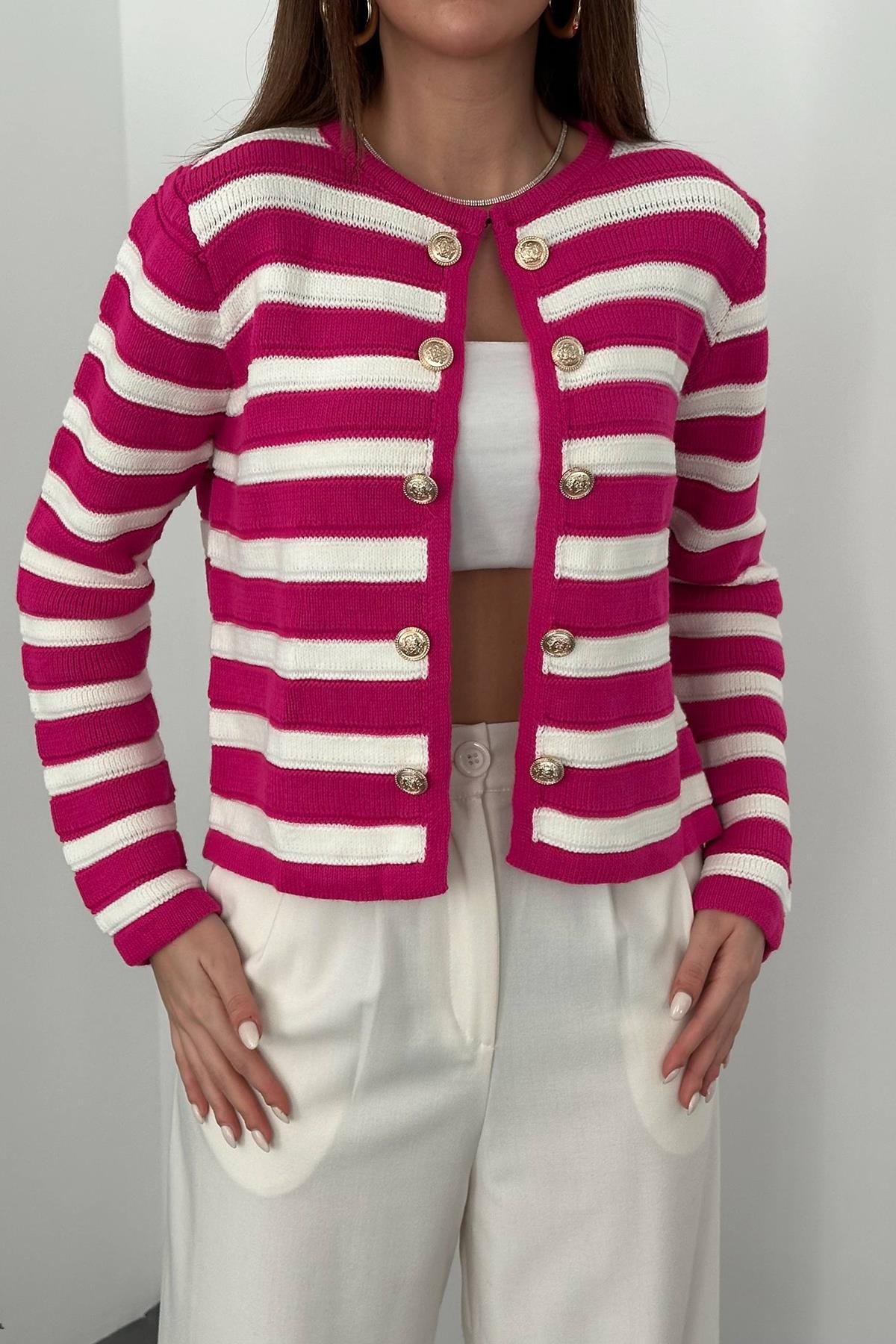 Toptan Fuşya Çizgili ve Düğmeli Triko Kazak