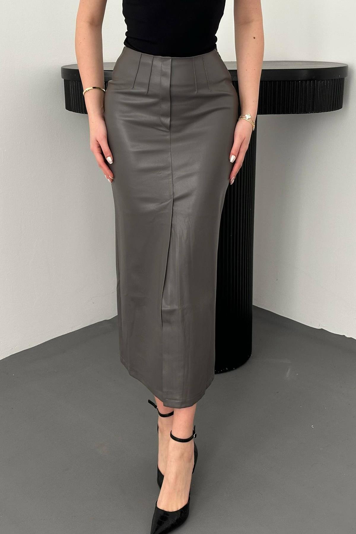 Toptan Gri Yırtmaçlı Süs Patlı Etek