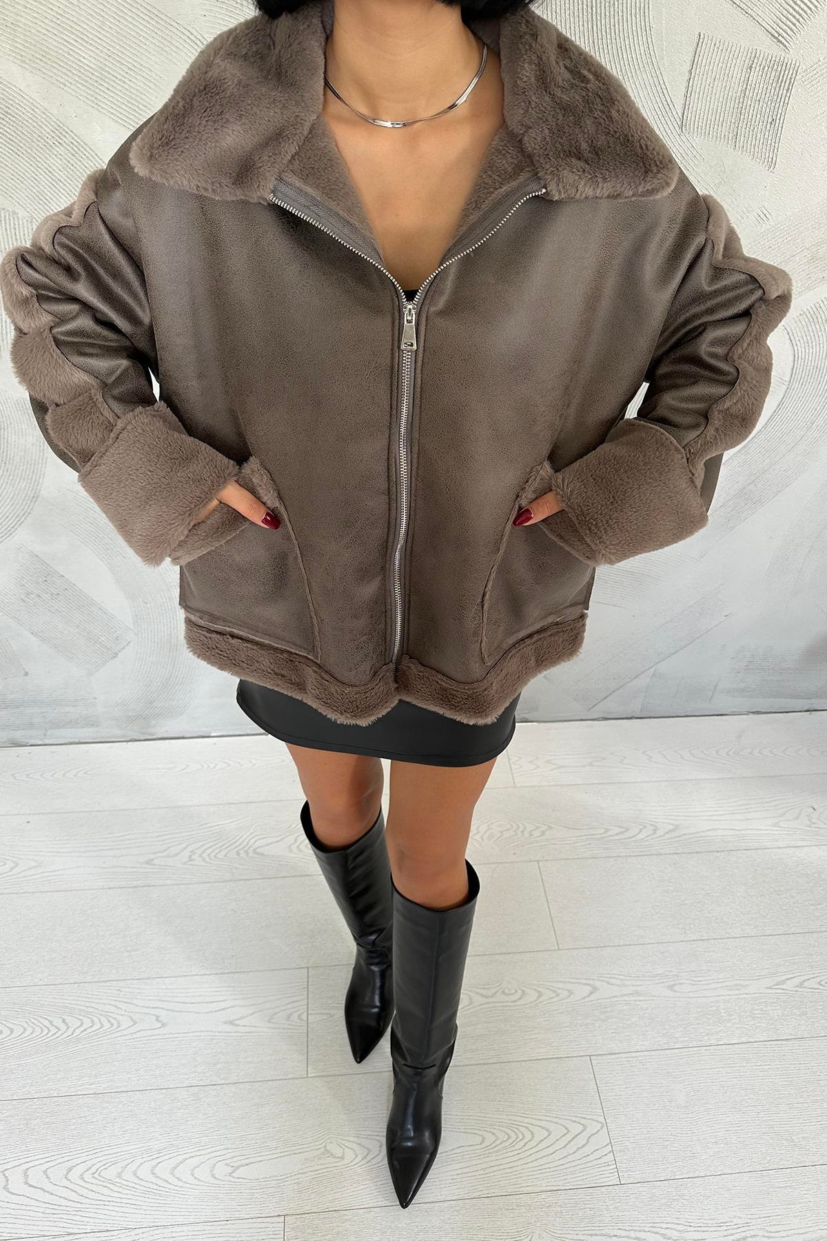 Toptan Haki Kürklü Kaban