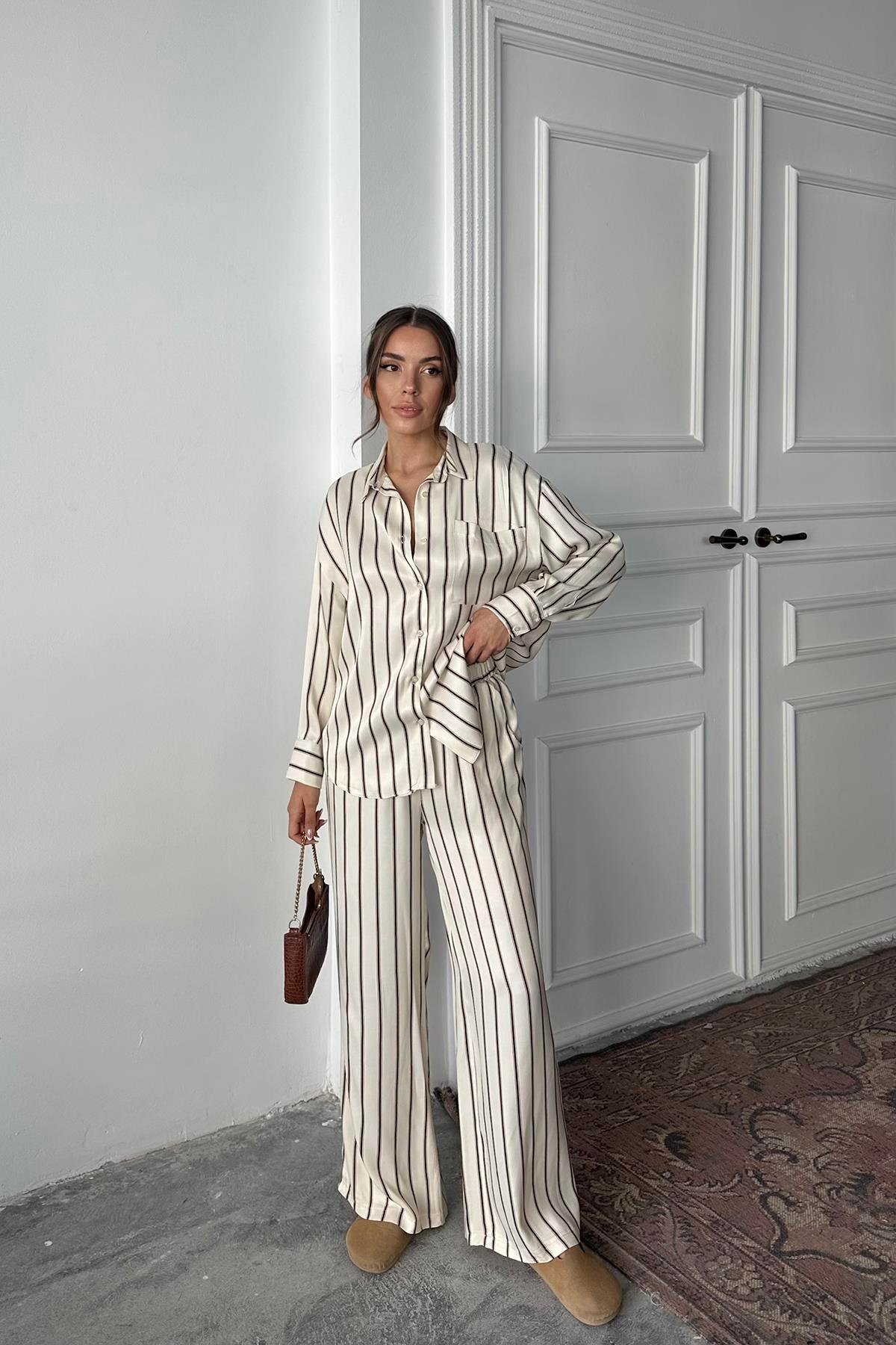 Toptan Kahverengi Çizgili Saten Takım