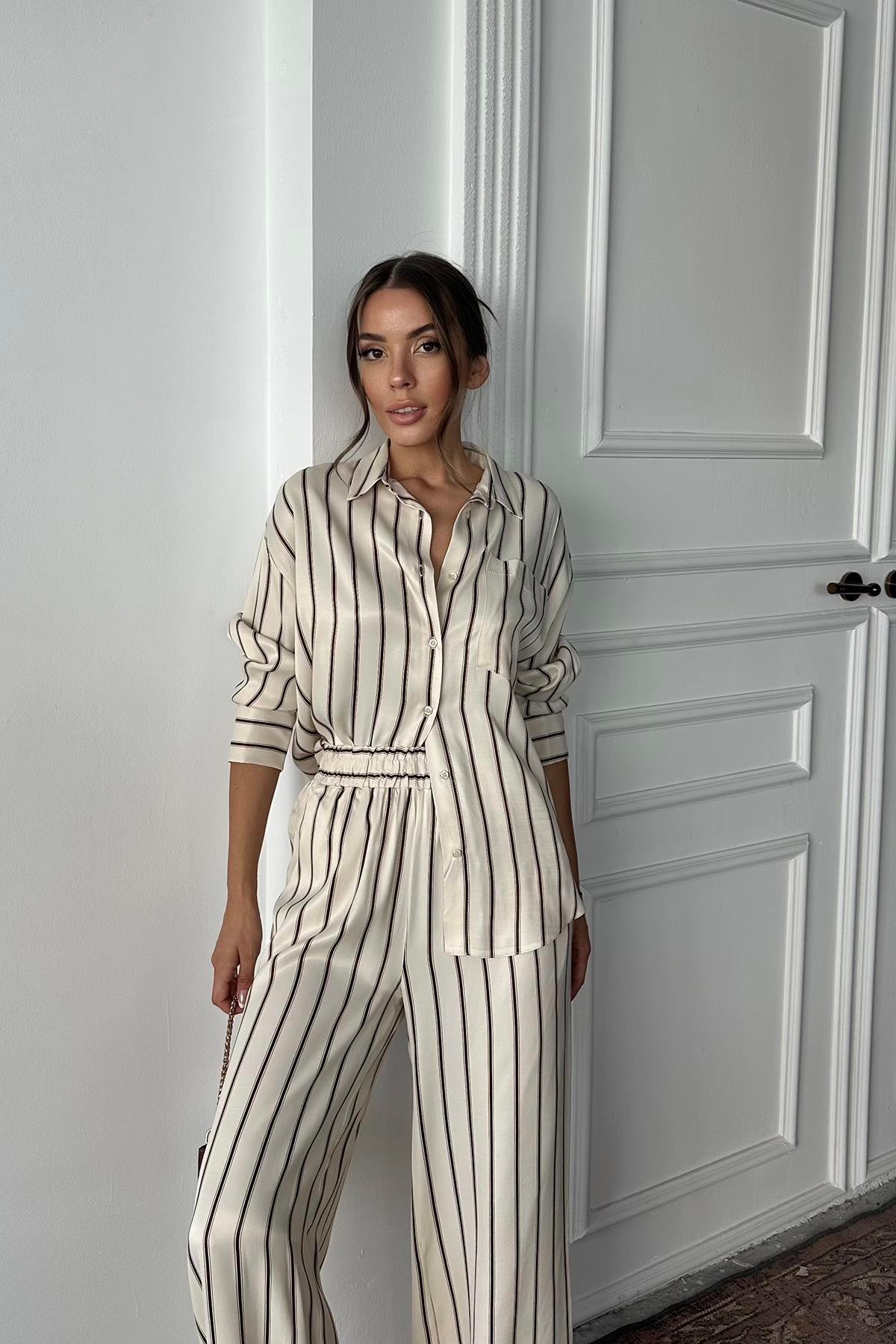 Toptan Kahverengi Çizgili Saten Takım