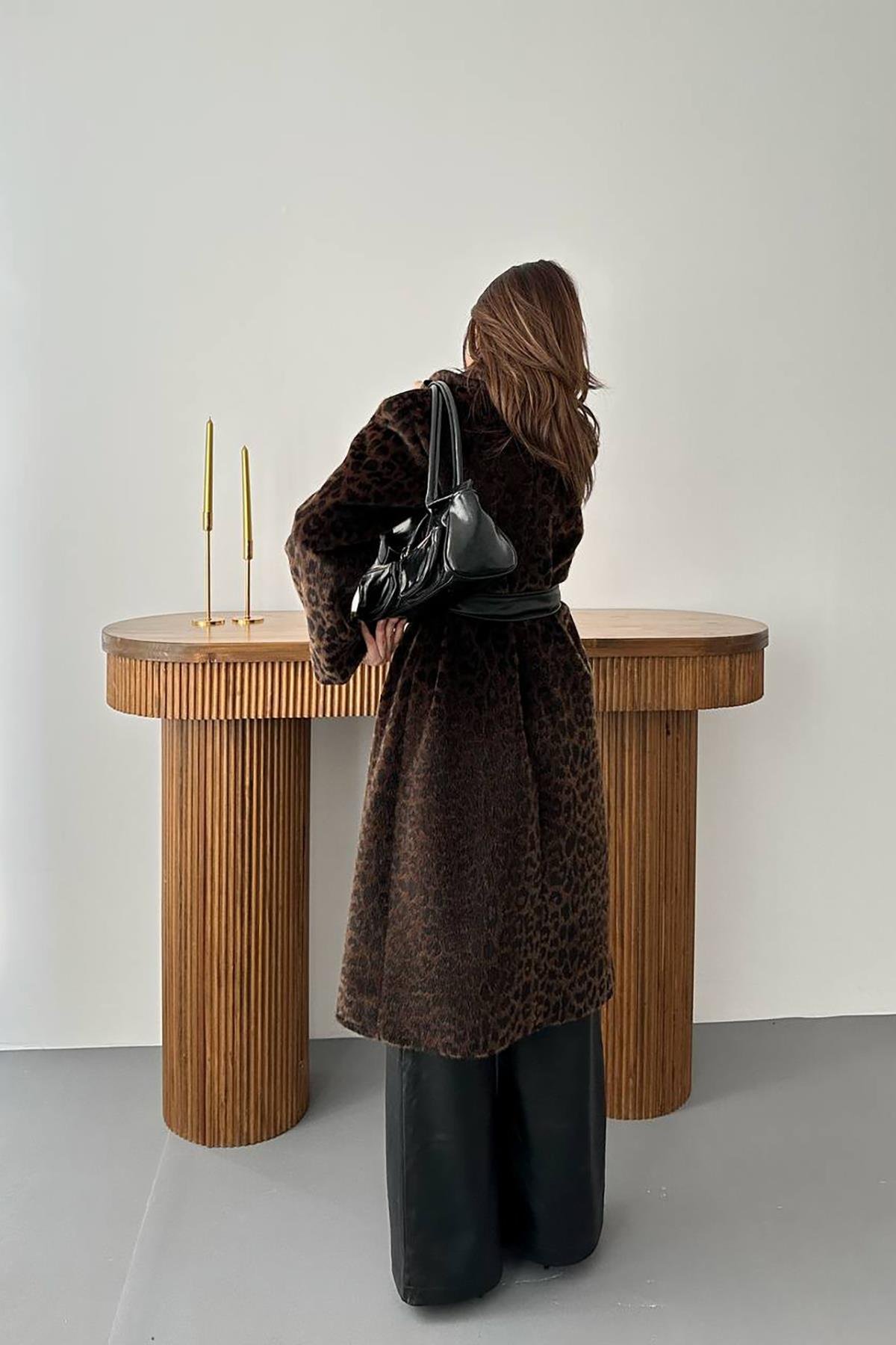 Toptan Kahverengi Deri Kuşak Garnili Kaban