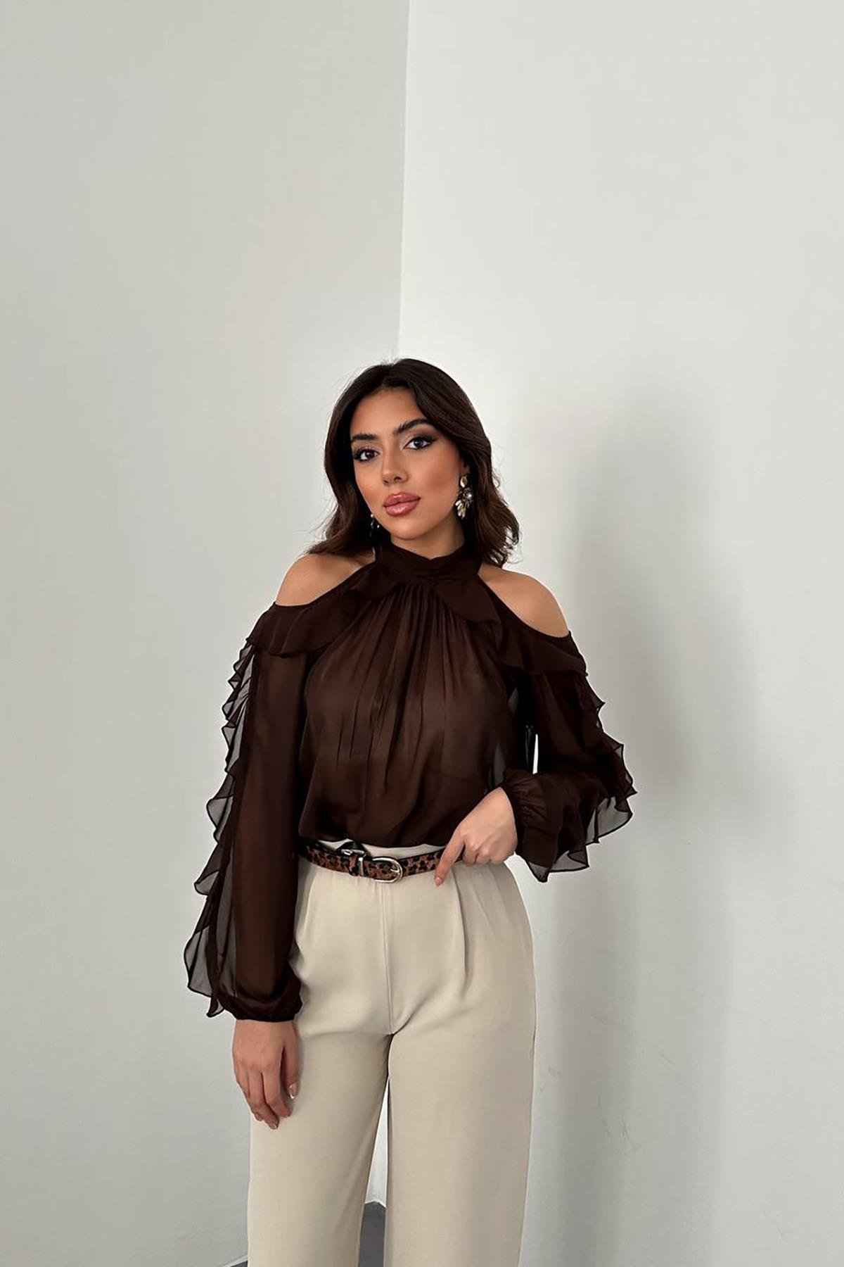 Toptan Kahverengi Omuzları Açık Bluz
