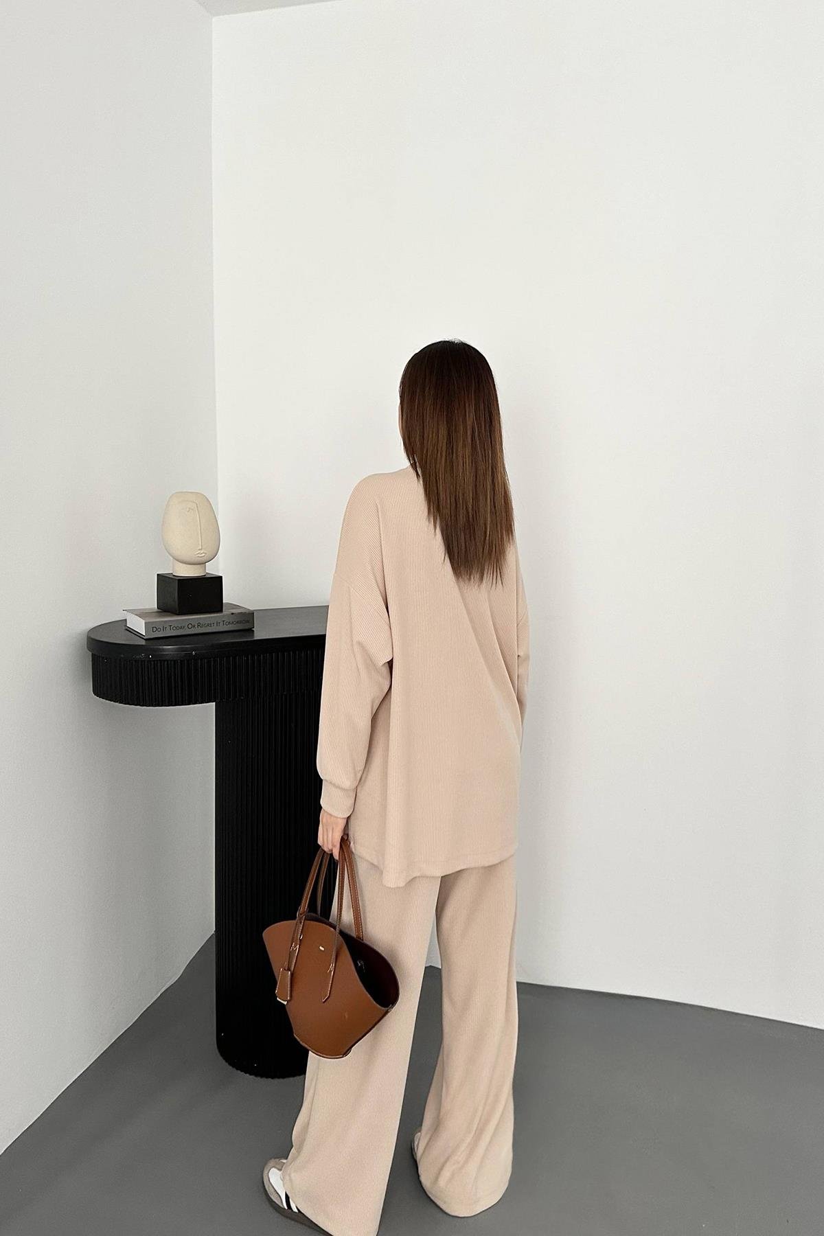 Toptan Krem Klasik Fitilli Kazak ve Pantolon Takım