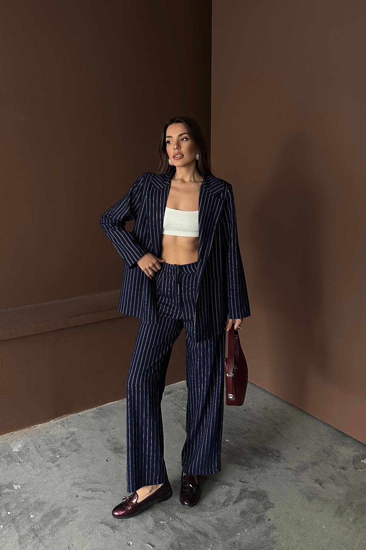 Toptan Lacivert Çizgili Ceket Ve Pantolon Takım