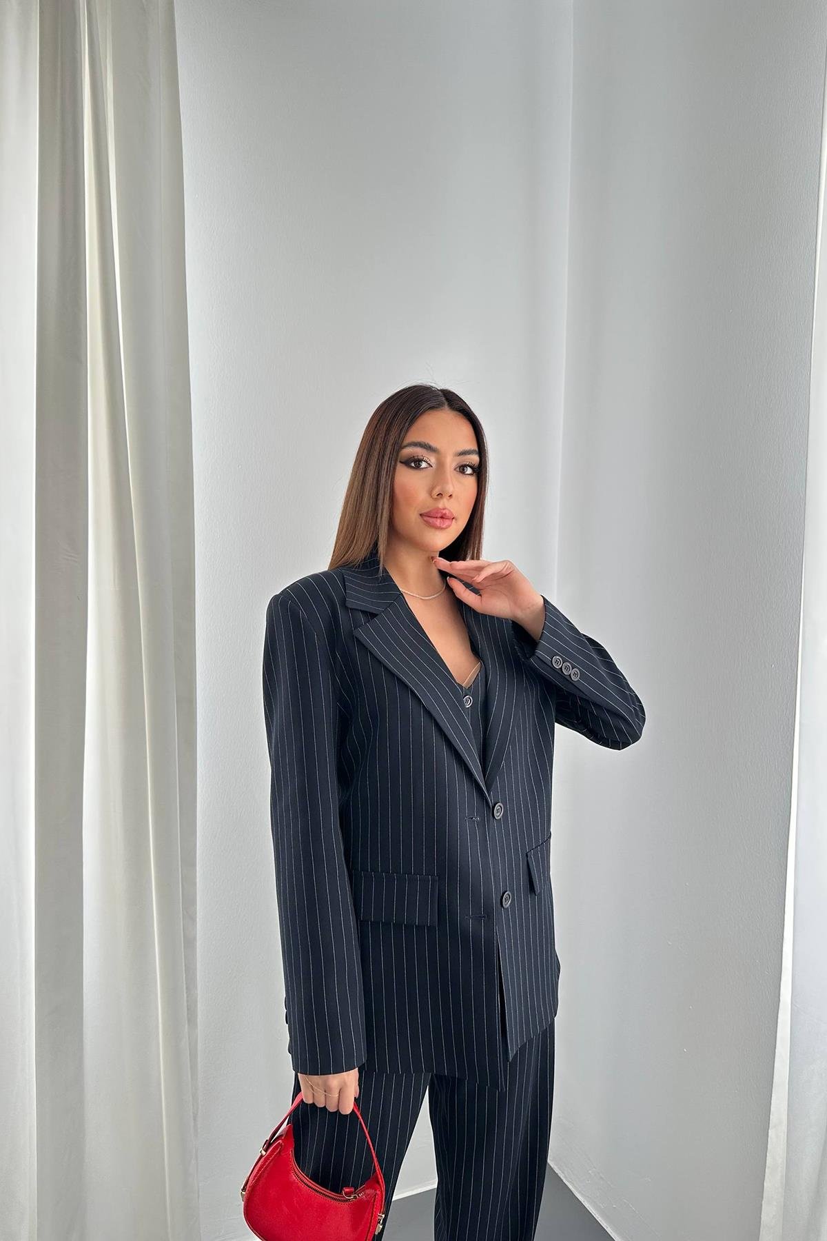 Toptan Lacivert Çizgili Üçlü Takım