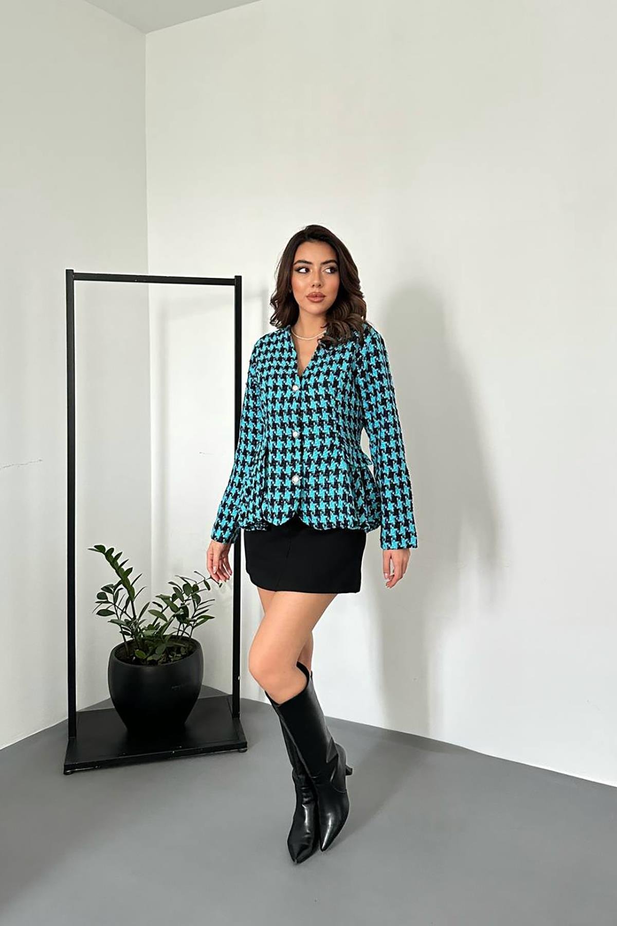 Toptan Mavi Arka Fiyonk Detaylı Ceket