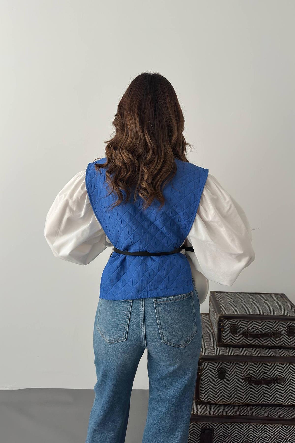 Toptan Mavi Kemerli Gömlek ve Panço Takım