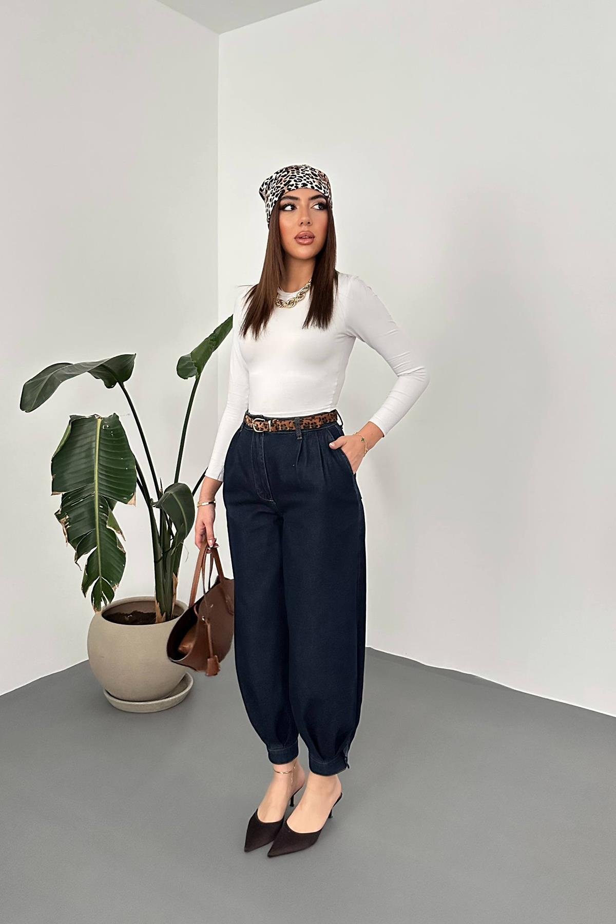 Toptan Mavi Paçası Pileli Kot Pantolon