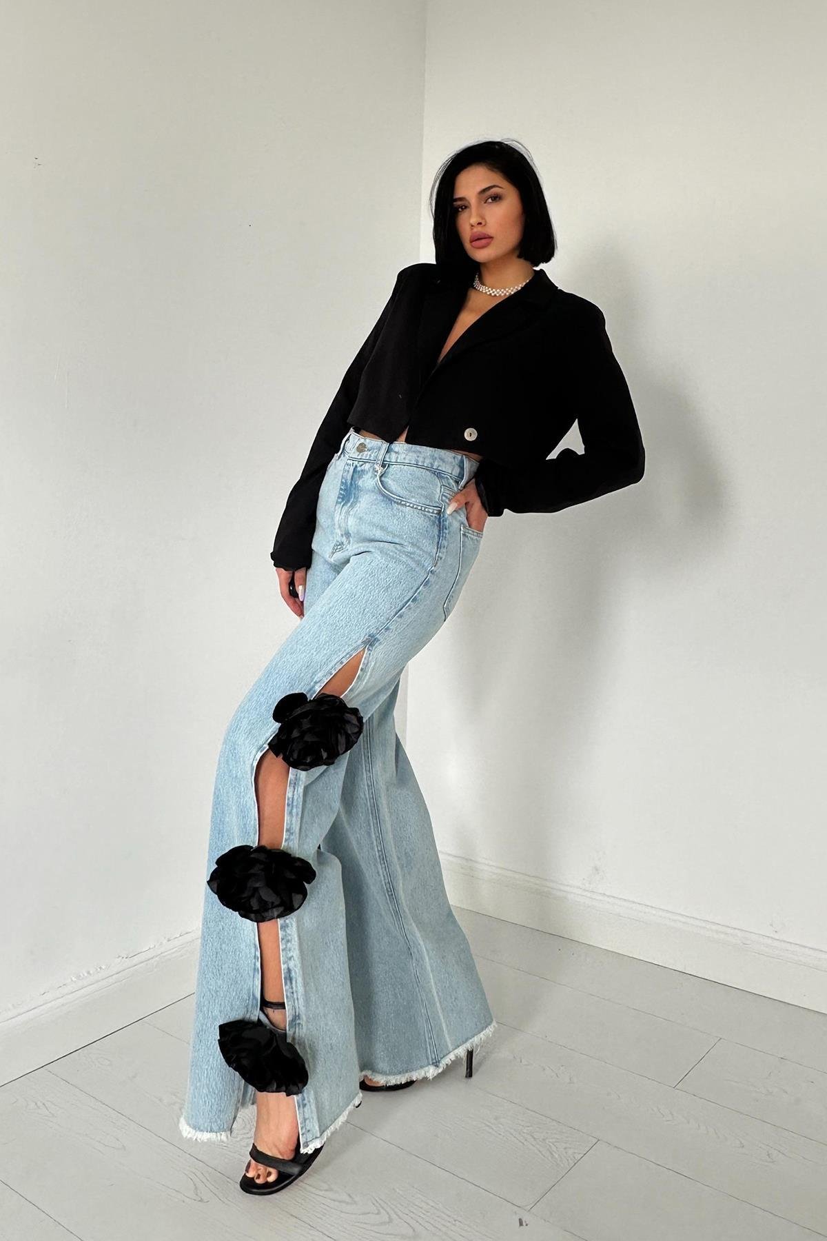 Синие Джинсовые Брюки С Розами По Бокам