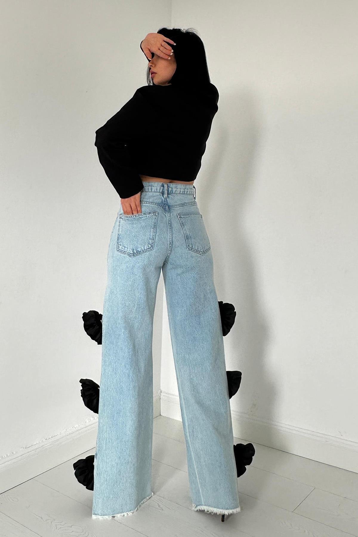 Синие Джинсовые Брюки С Розами По Бокам