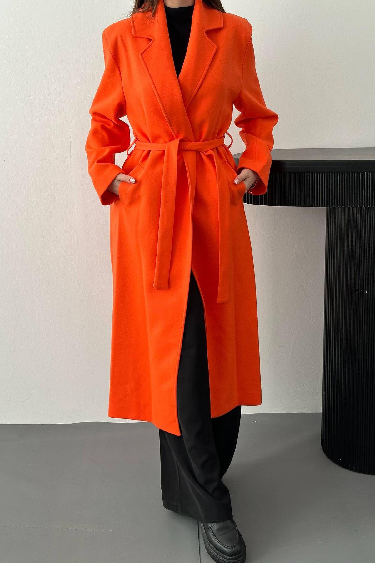 معطف متوسط الطول بحزام برتقالي للبيع بالجملة