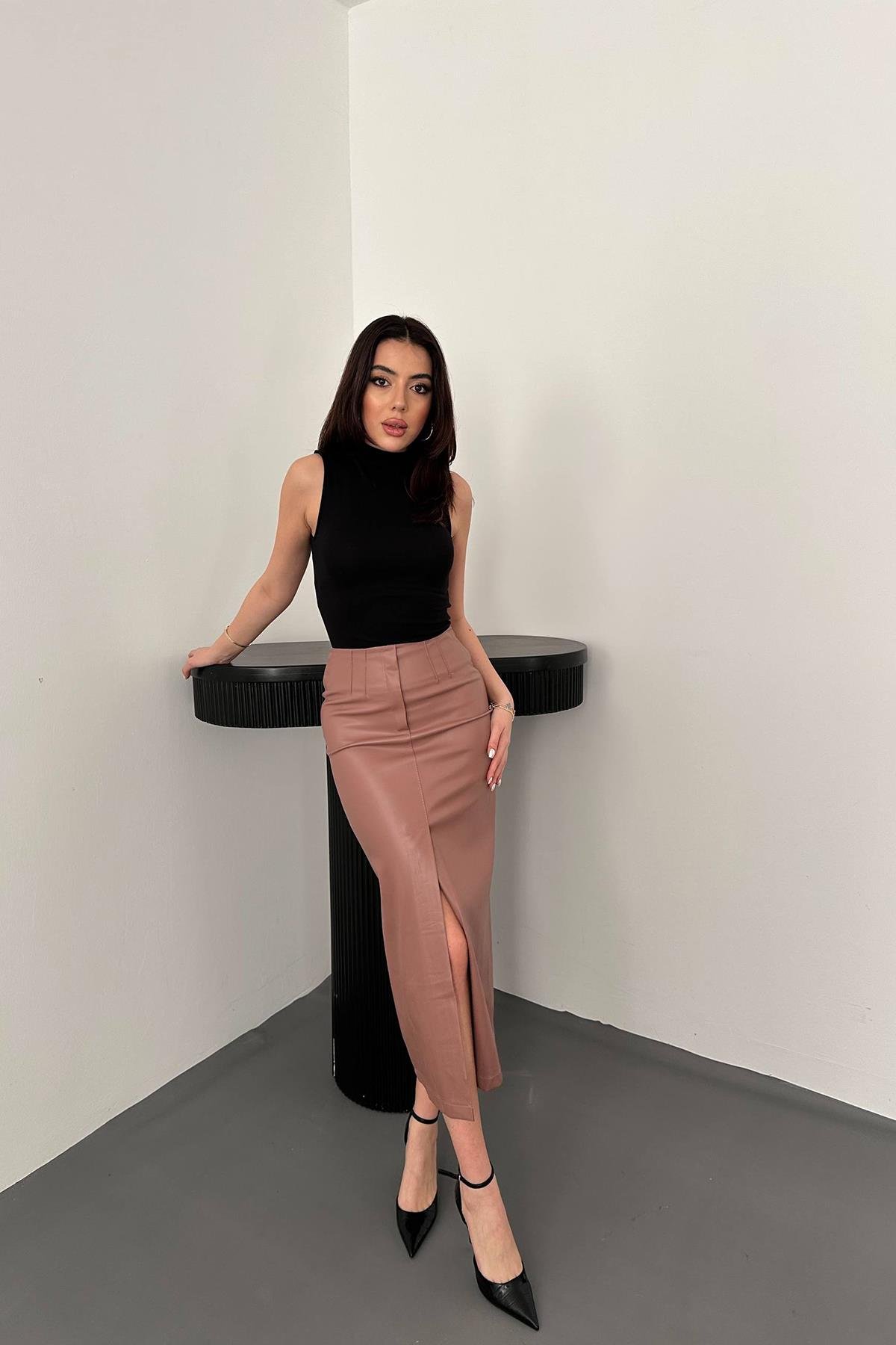 Оптовая продажа юбки Powder Slit с декоративным блюдом