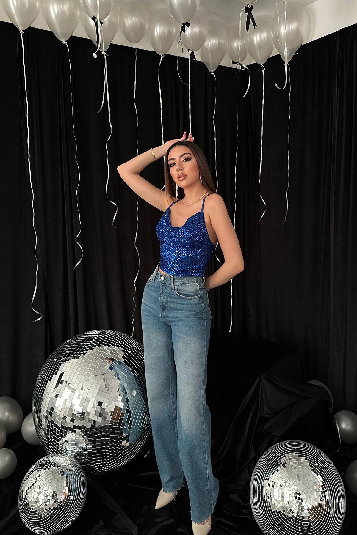 Toptan Saks Askılı Degaje Bluz