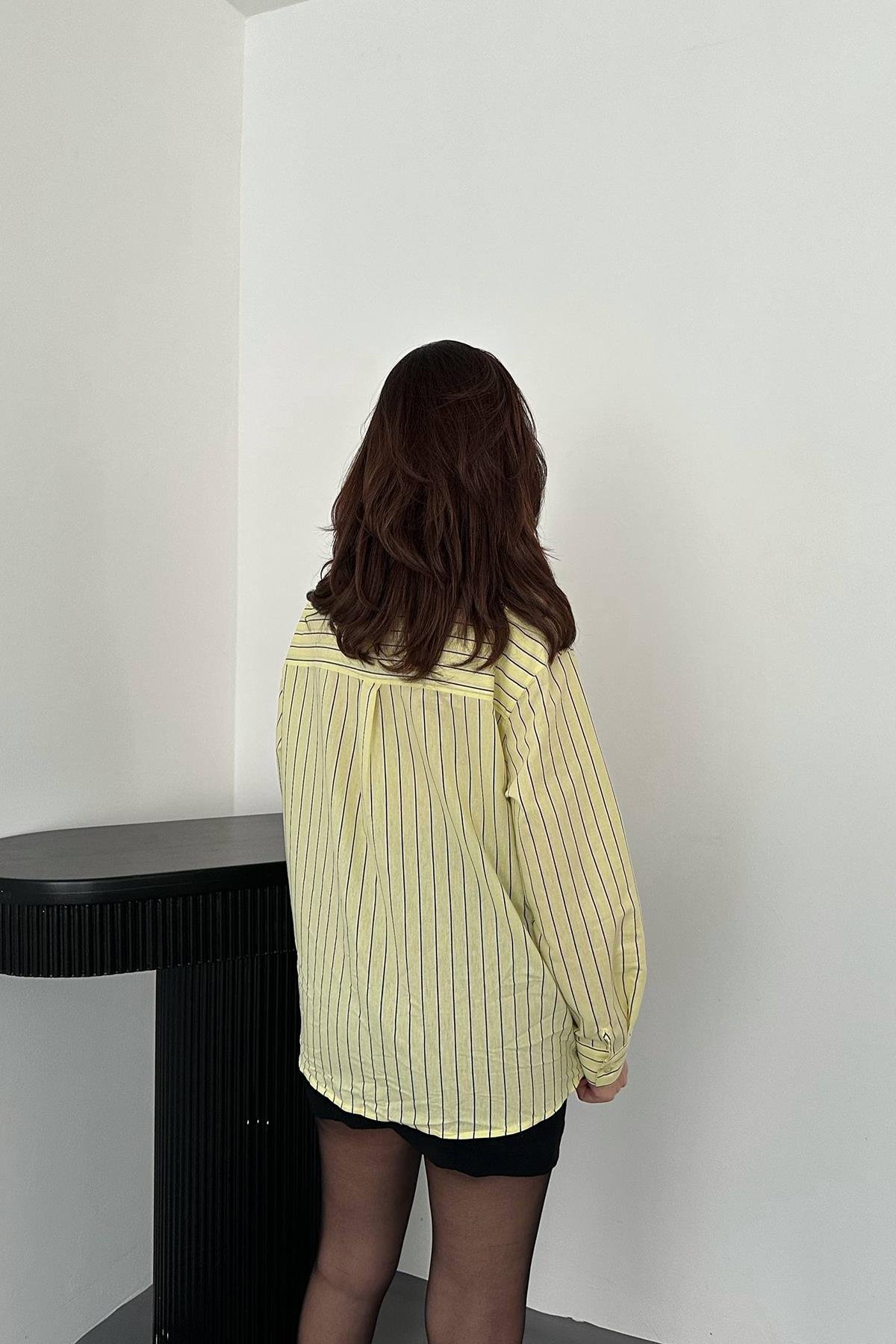 Toptan Sarı Boyundan Bağlamalı Çizgili Gömlek